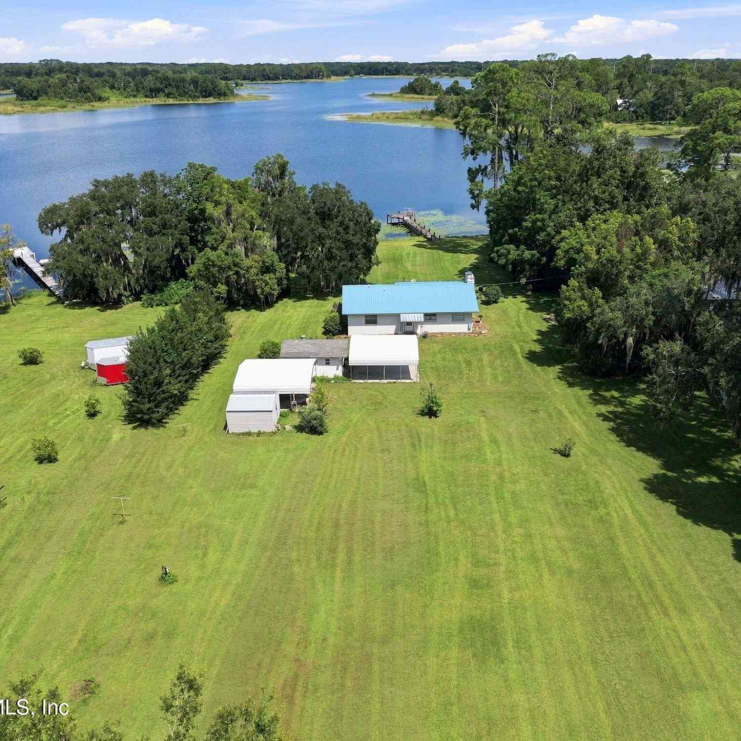 Homes For Sale - 920 Read Avenue<br/> Crescent City, FL 32112