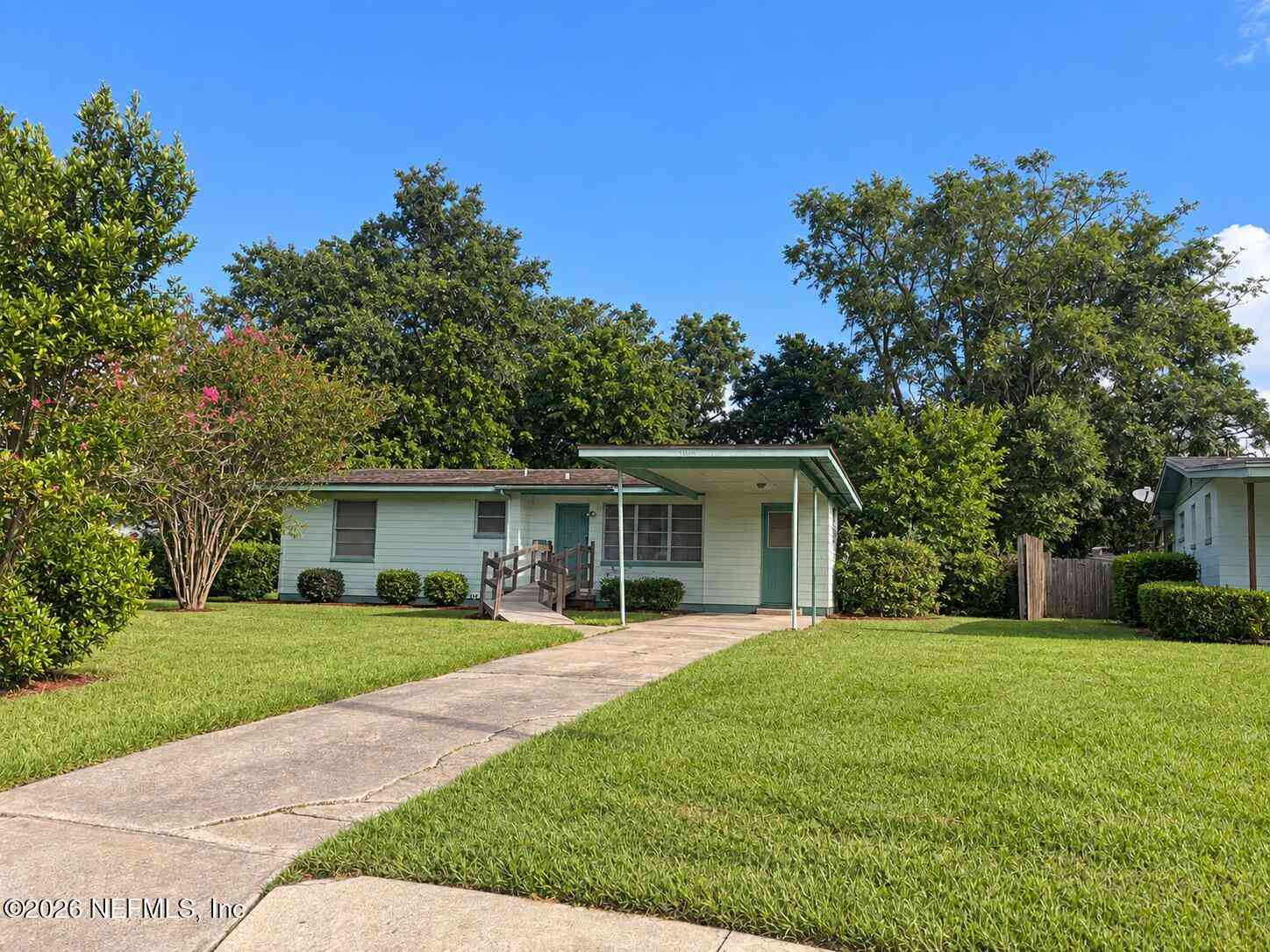 Homes For Sale - 7101 Alana Road<br/> Jacksonville, FL 32211