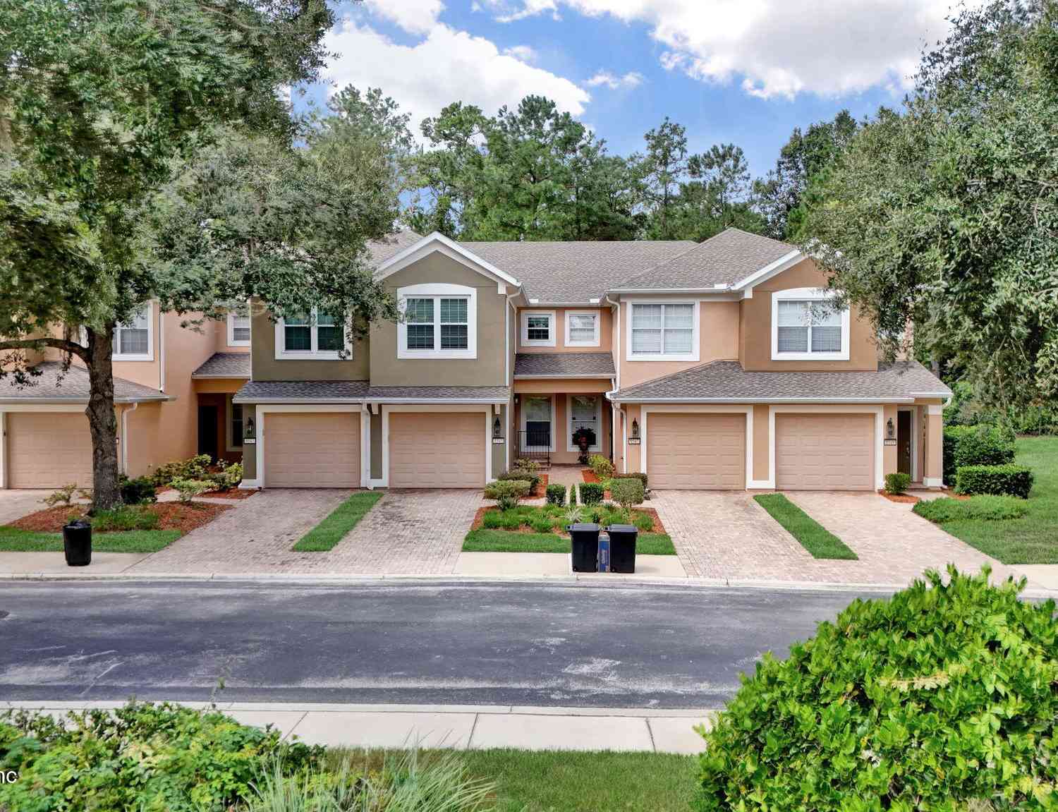 Condo For Sale - 8541 Little Swift Circle #33B<br/> Jacksonville, FL 32256