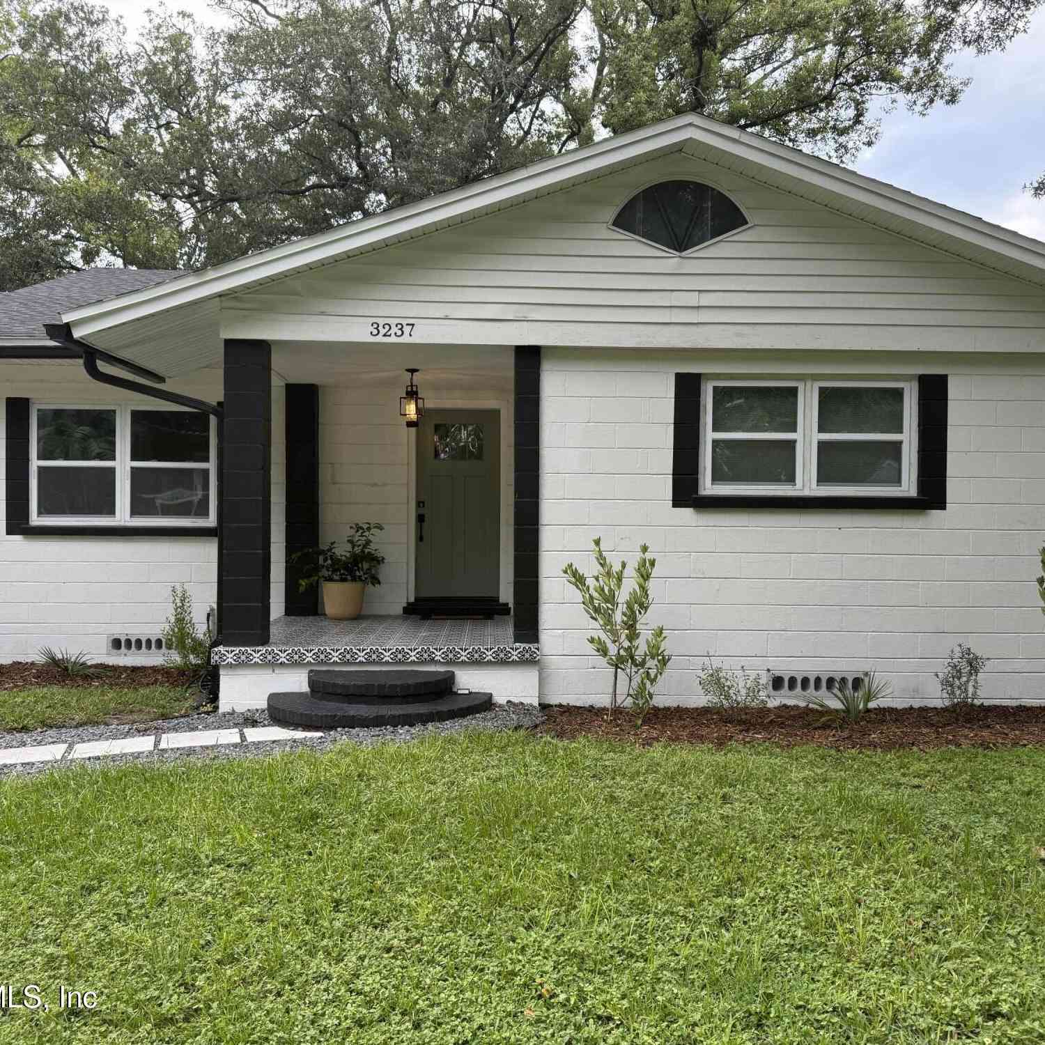 Homes For Sale - 3237 Ernest Street<br/> Jacksonville, FL 32205