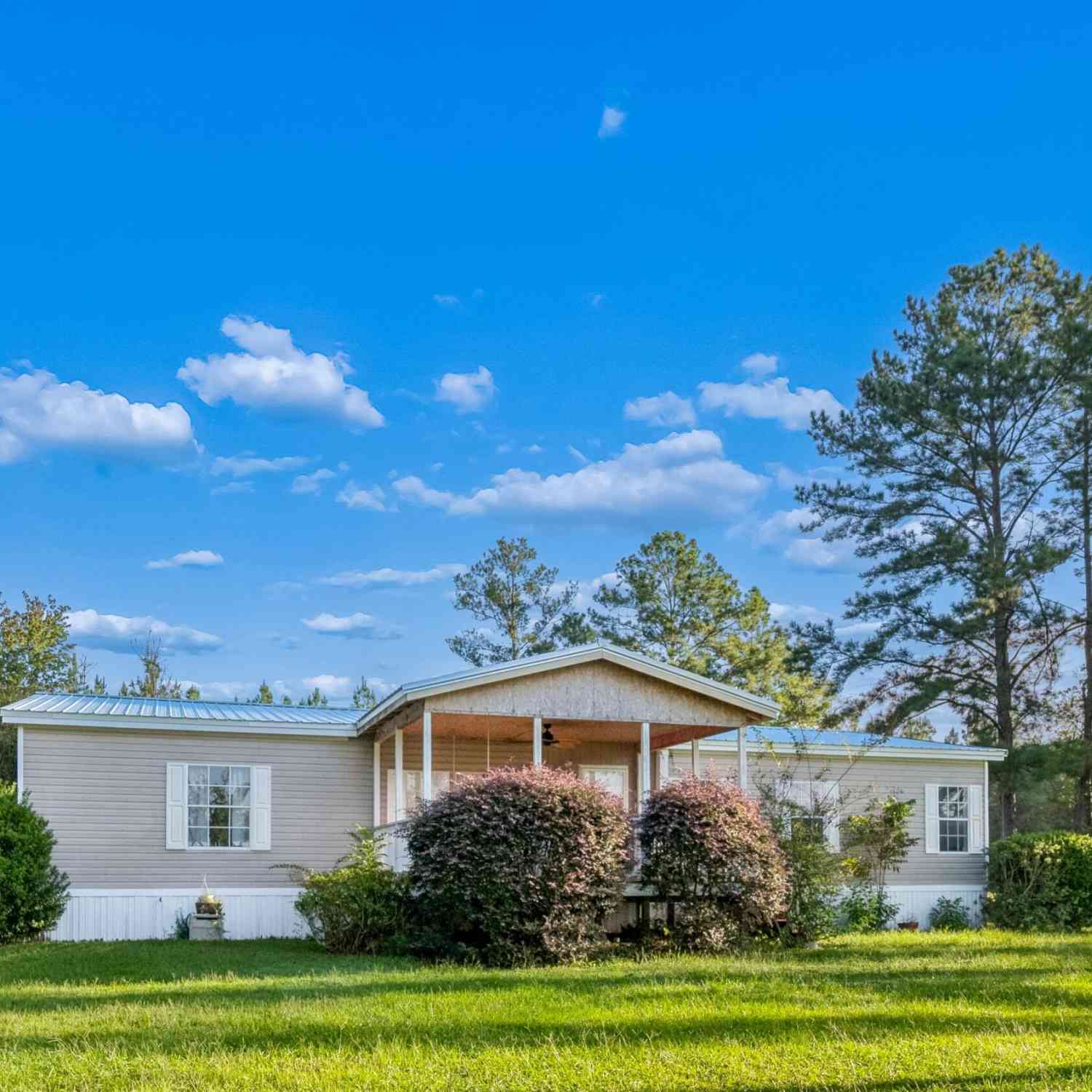 Mobile Home For Sale - 8611 NW County Road 225<br/> Starke, FL 32091