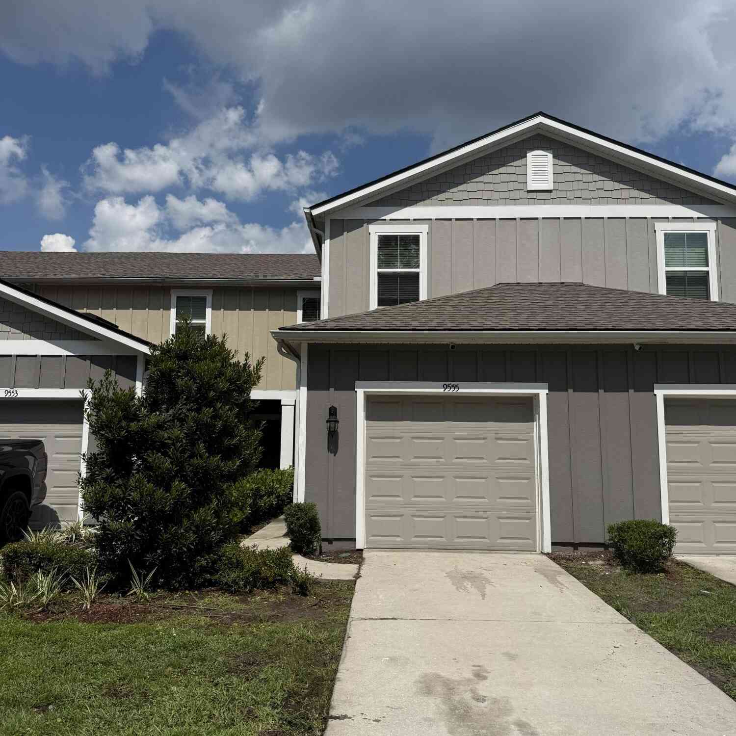 Townhouse For Rent - 9555 Star Drive<br/> Jacksonville, FL 32256