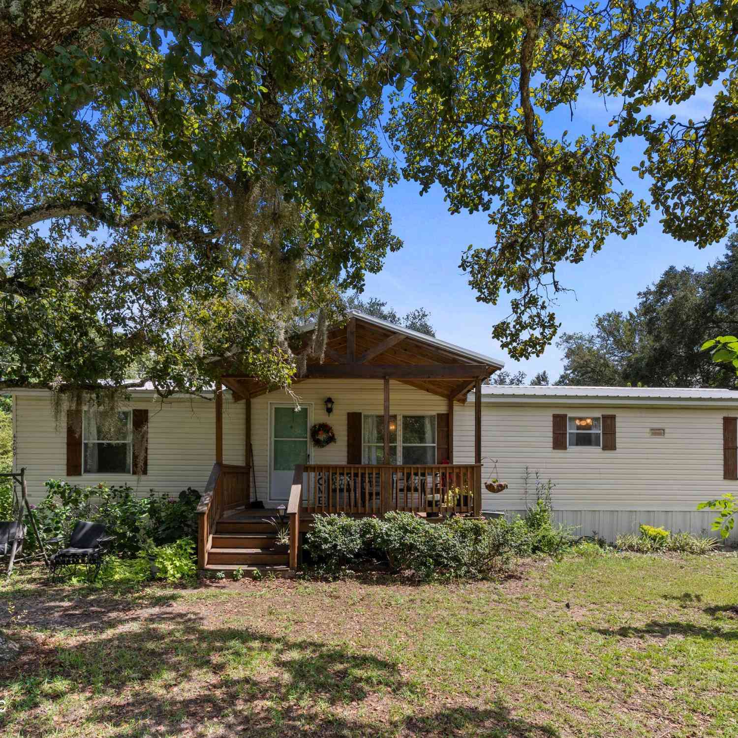 Mobile Home For Sale - 4209 Southwood Road<br/> Macclenny, FL 32063