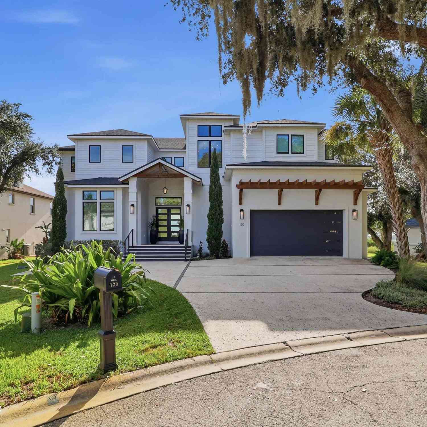 Homes For Sale - 120 Grand Oaks Drive<br/> Saint Augustine, FL 32080