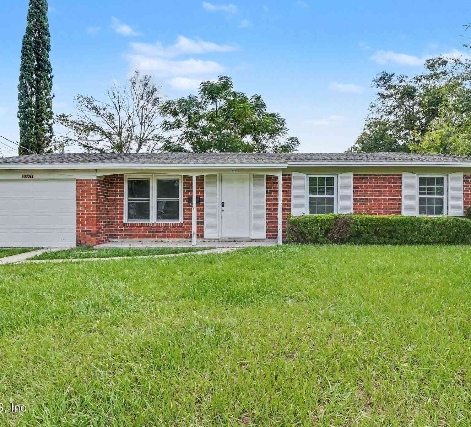 Homes For Sale - 10967 Regency Drive<br/> Jacksonville, FL 32218