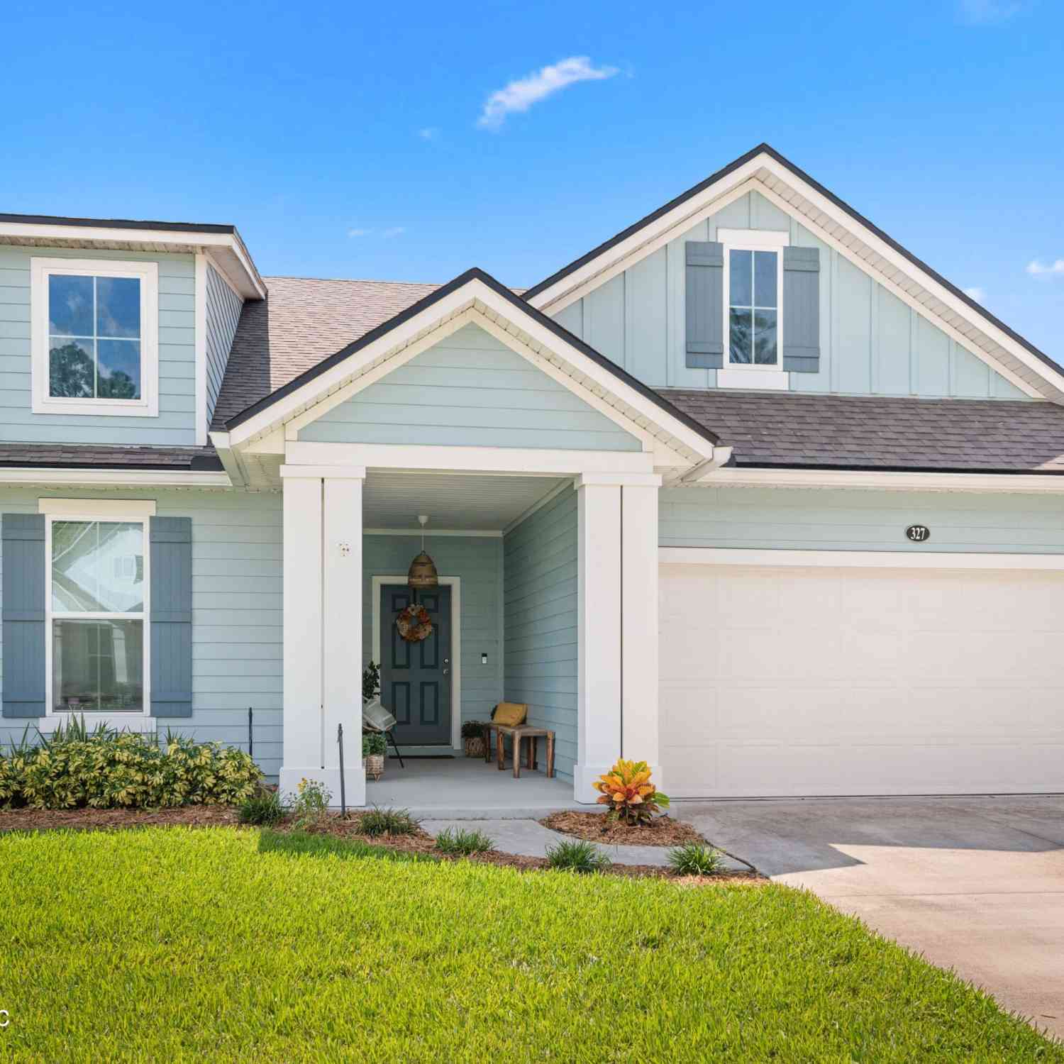 Homes For Sale - 327 Windermere Way<br/> Jacksonville, FL 32095