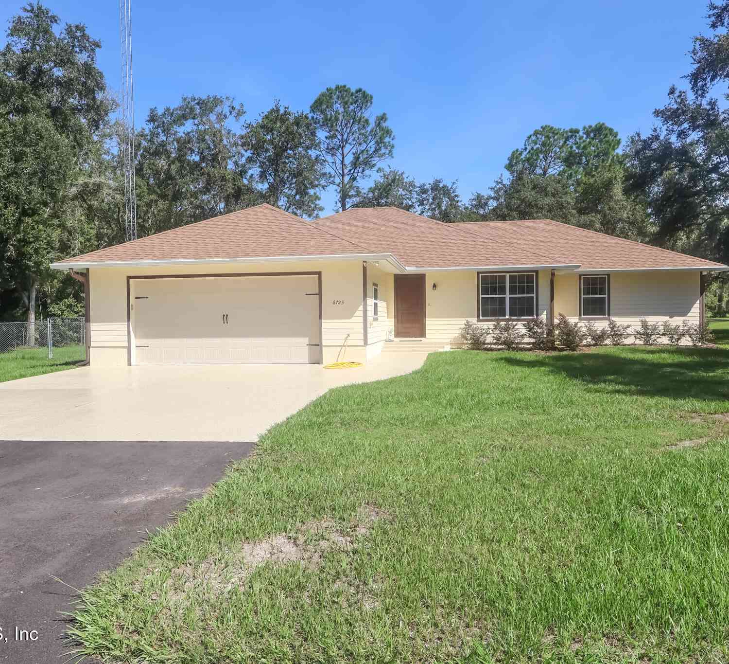 Homes For Sale - 6723 SW 95th Street<br/> Hampton, FL 32044
