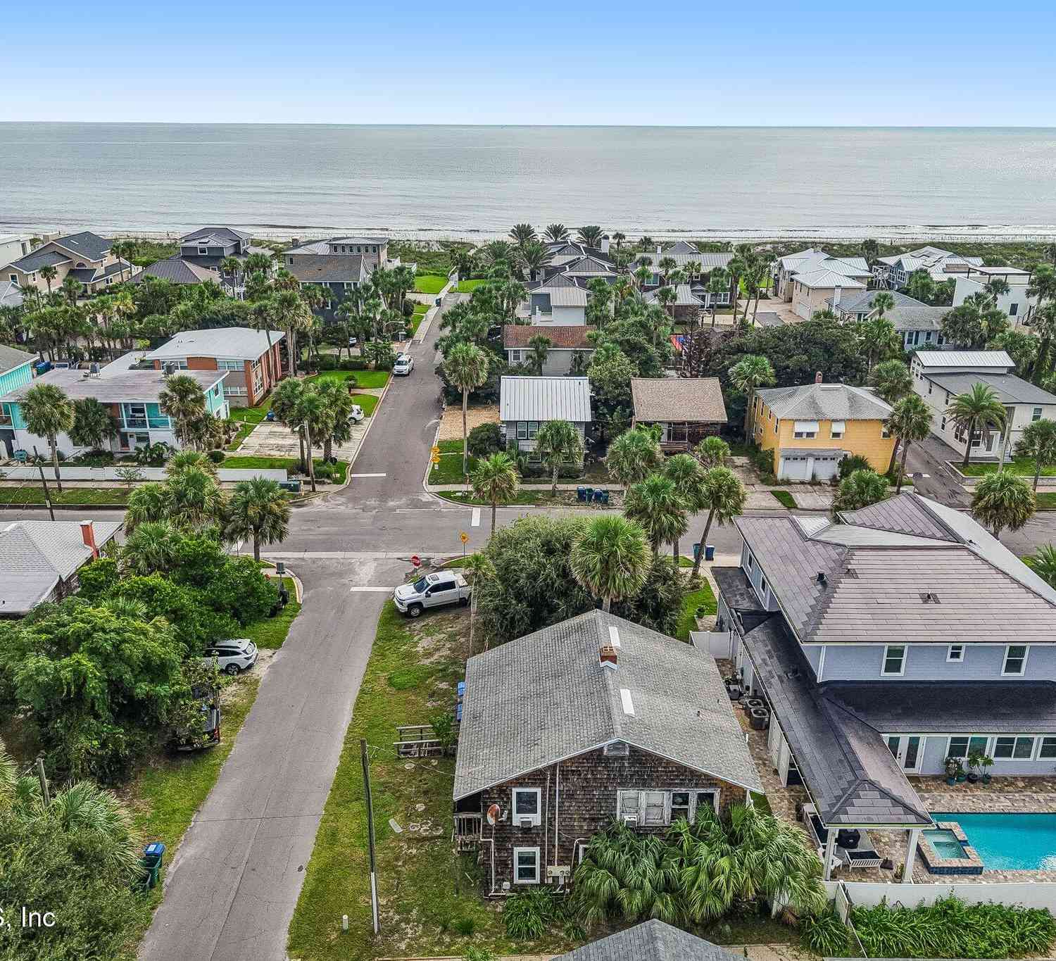 Homes For Sale - 201 Bay Street<br/> Neptune Beach, FL 32266
