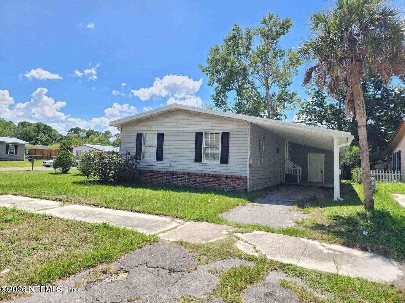 Mobile Home For Sale - 5827 Augo Lane<br/> Jacksonville, FL 32244