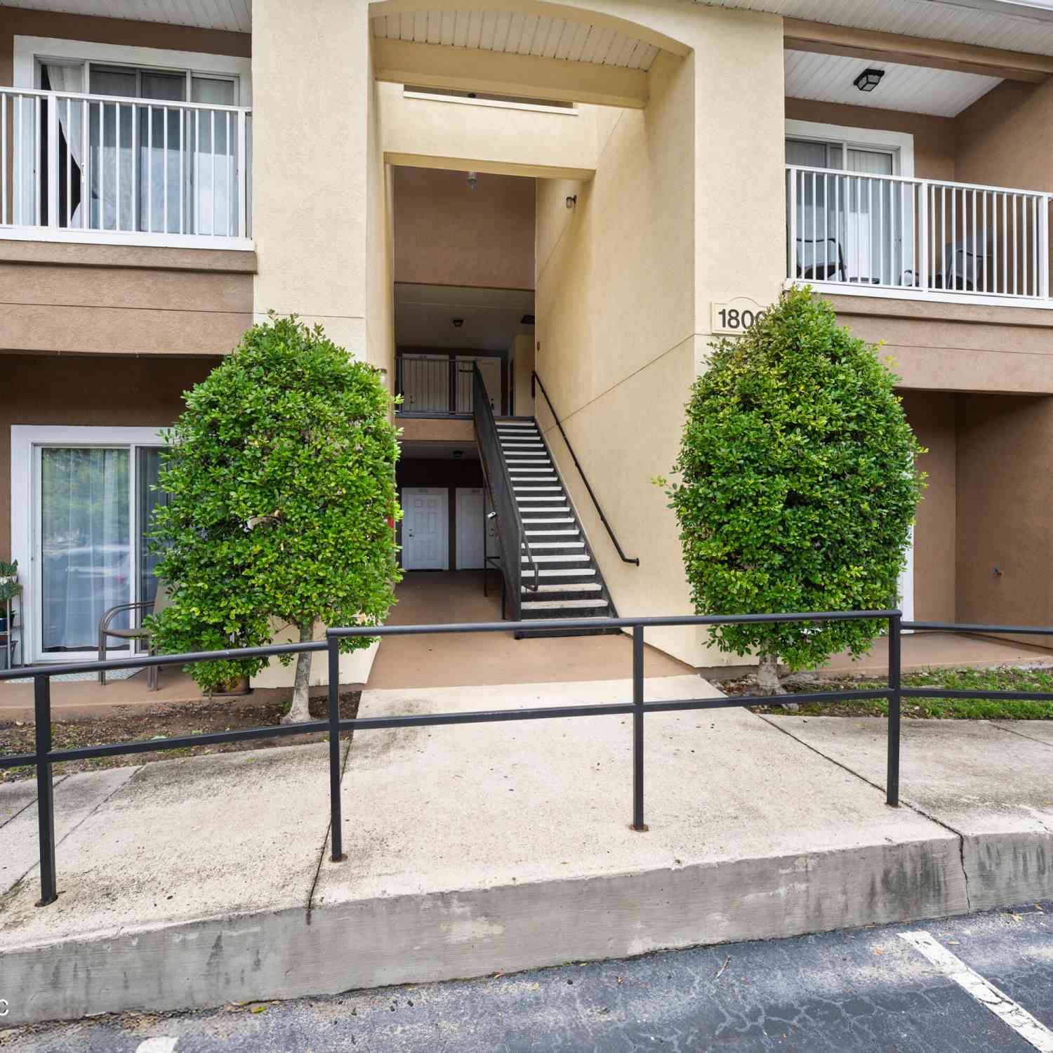 Condo For Rent - 7920 Merrill Road #1812<br/> Jacksonville, FL 32277