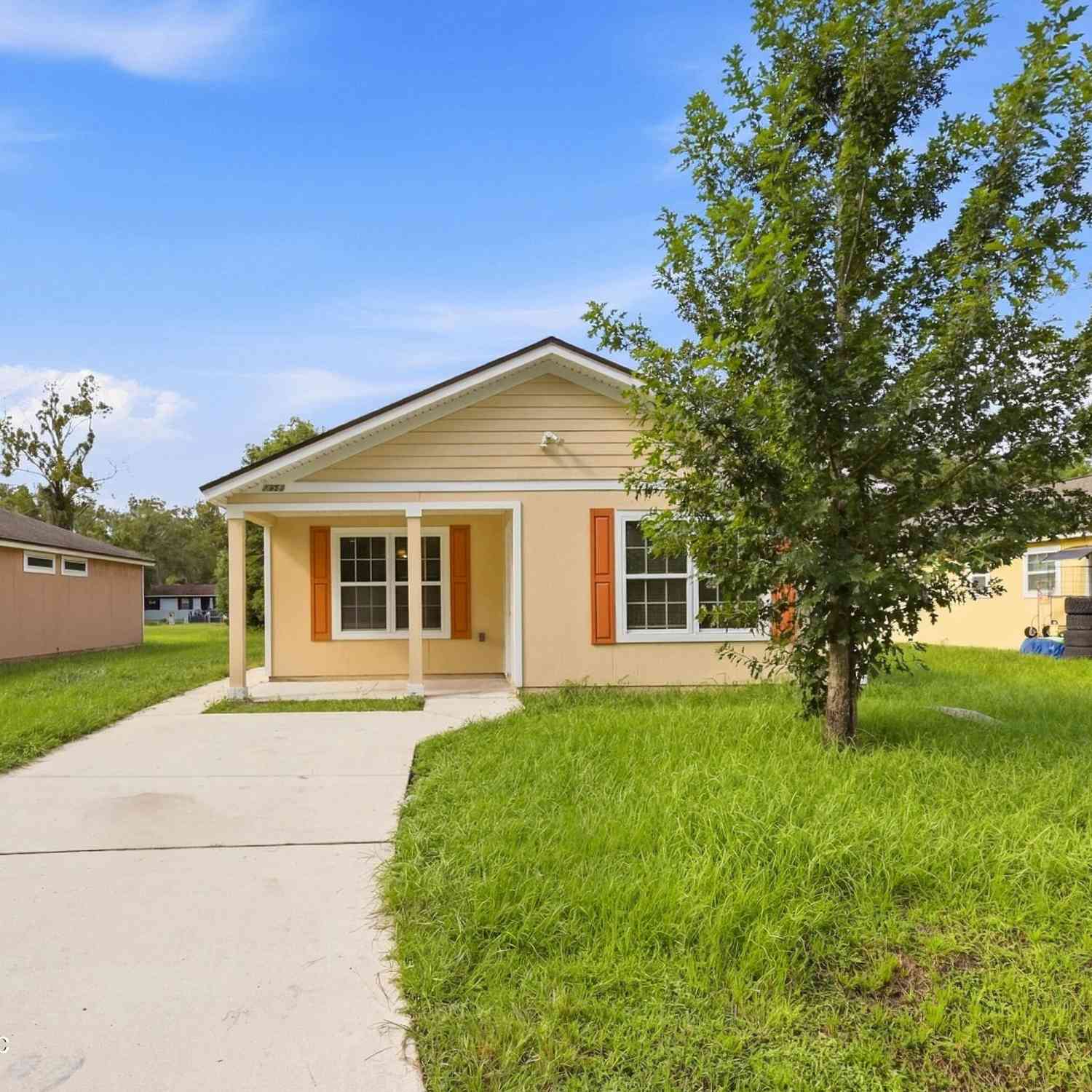 Homes For Sale - 7952 Siskin Avenue<br/> Jacksonville, FL 32219