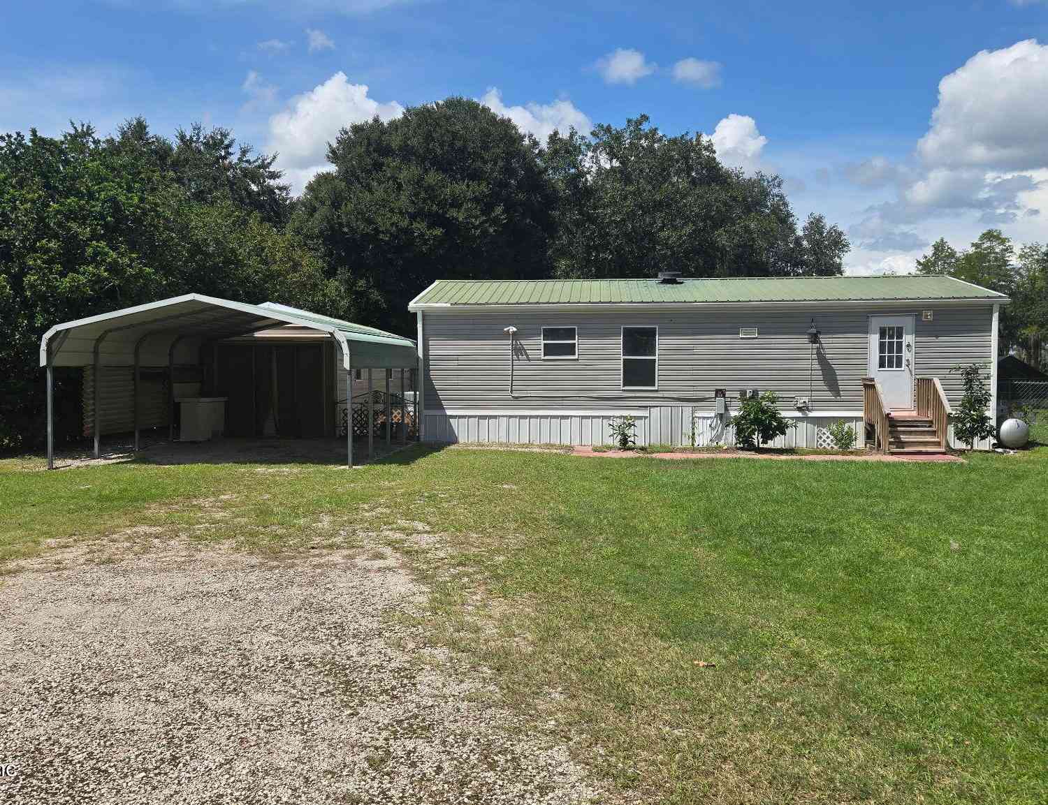 Mobile Home For Sale - 15018 SW 75th Avenue<br/> Starke, FL 32091