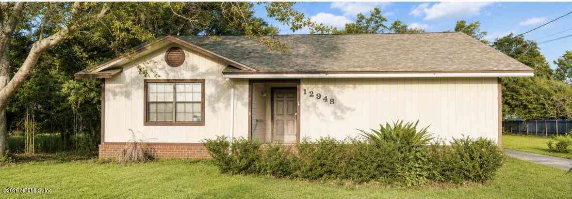Homes For Rent - 12948 Gillespie Avenue<br/> Jacksonville, FL 32218