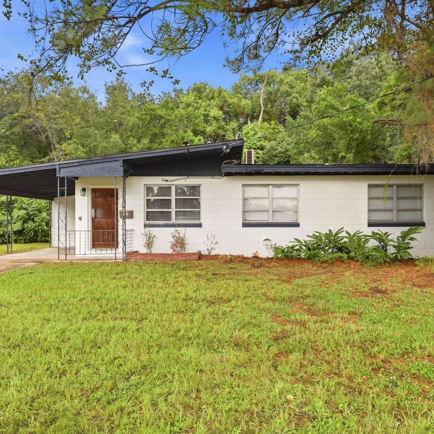 Homes For Sale - 3748 Frye Avenue<br/> Jacksonville, FL 32210