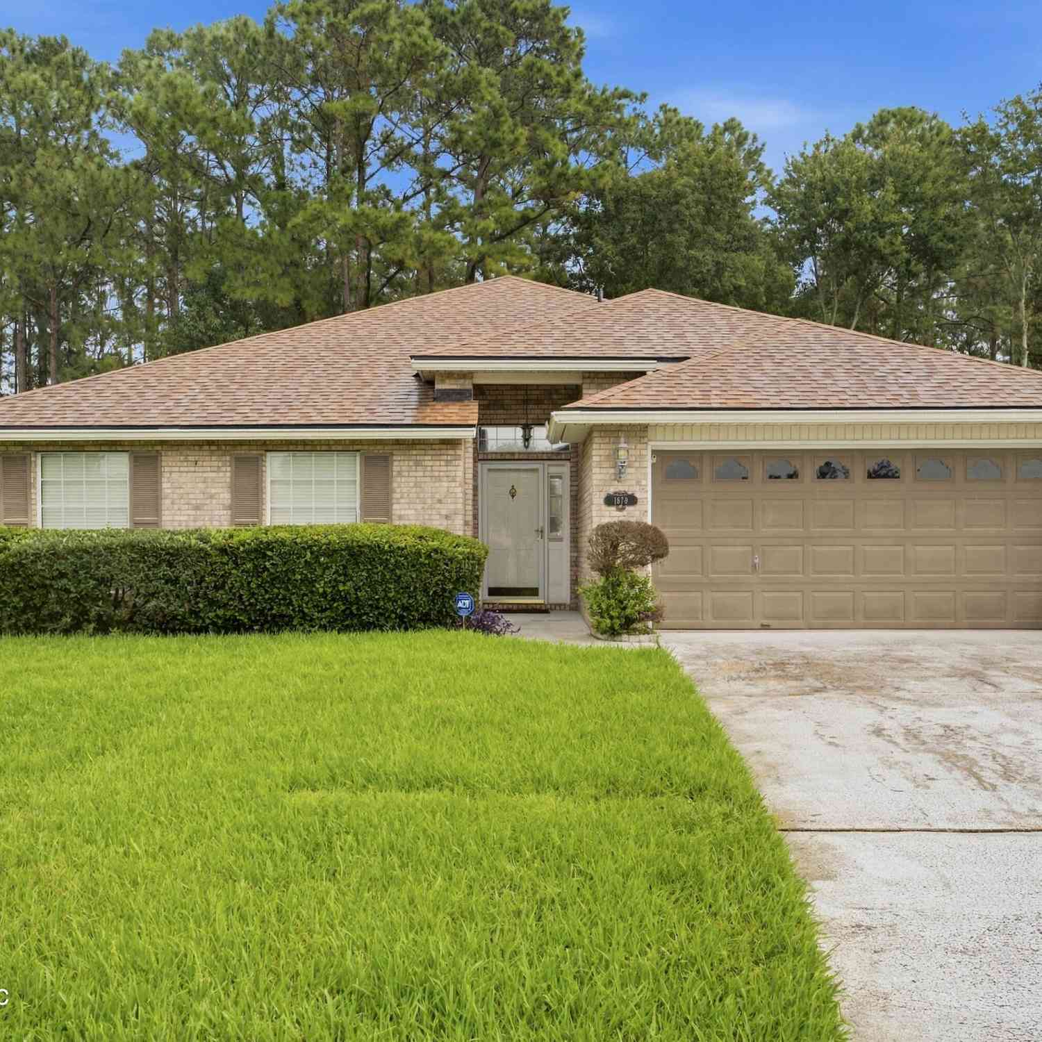 Homes For Sale - 1879 Sunchase Court<br/> Jacksonville, FL 32246