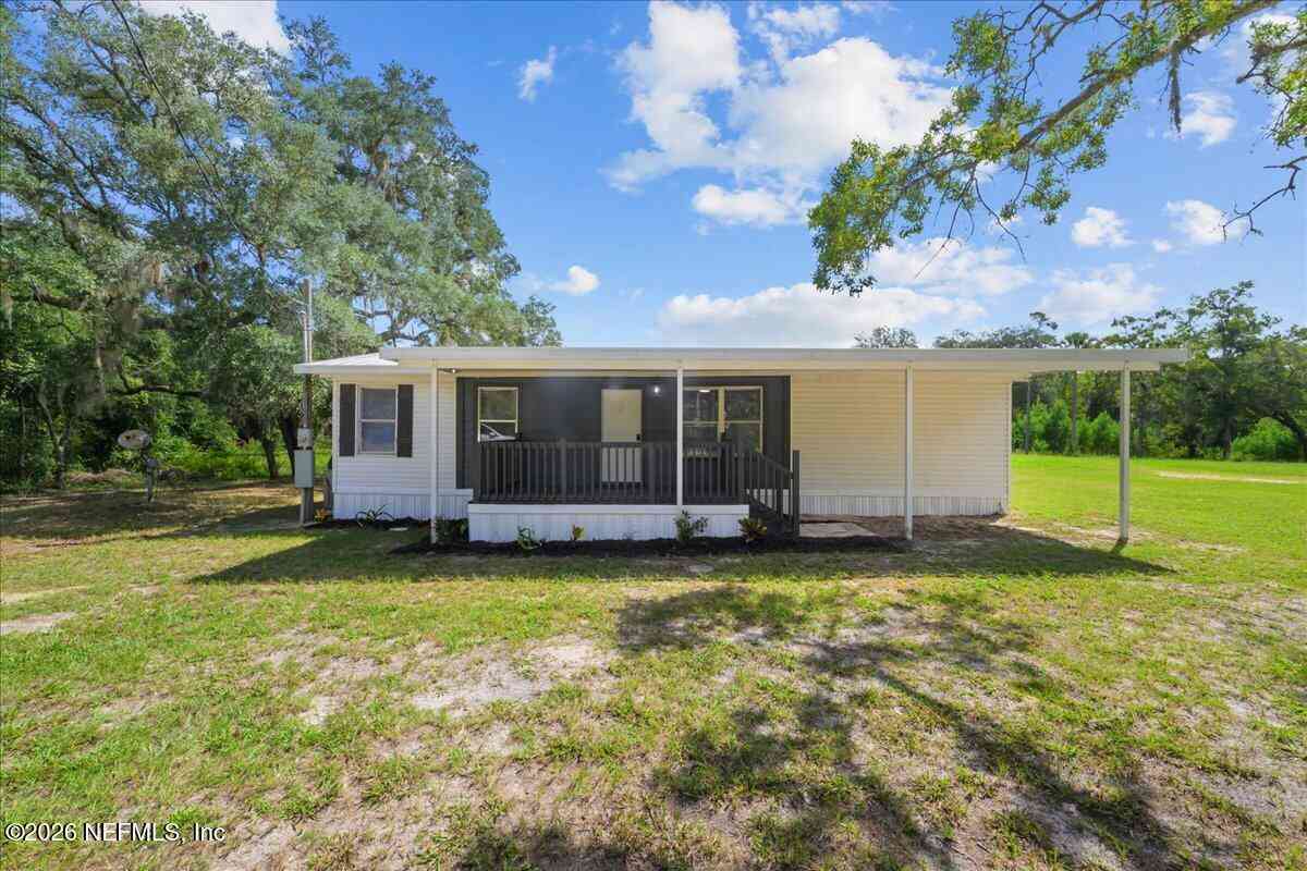Mobile Home For Sale - 214 Phoenix Street<br/> Satsuma, FL 32189