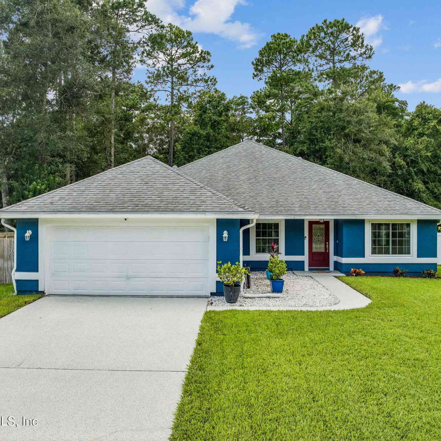 Homes For Sale - 86429 Riverwood Drive<br/> Yulee, FL 32097