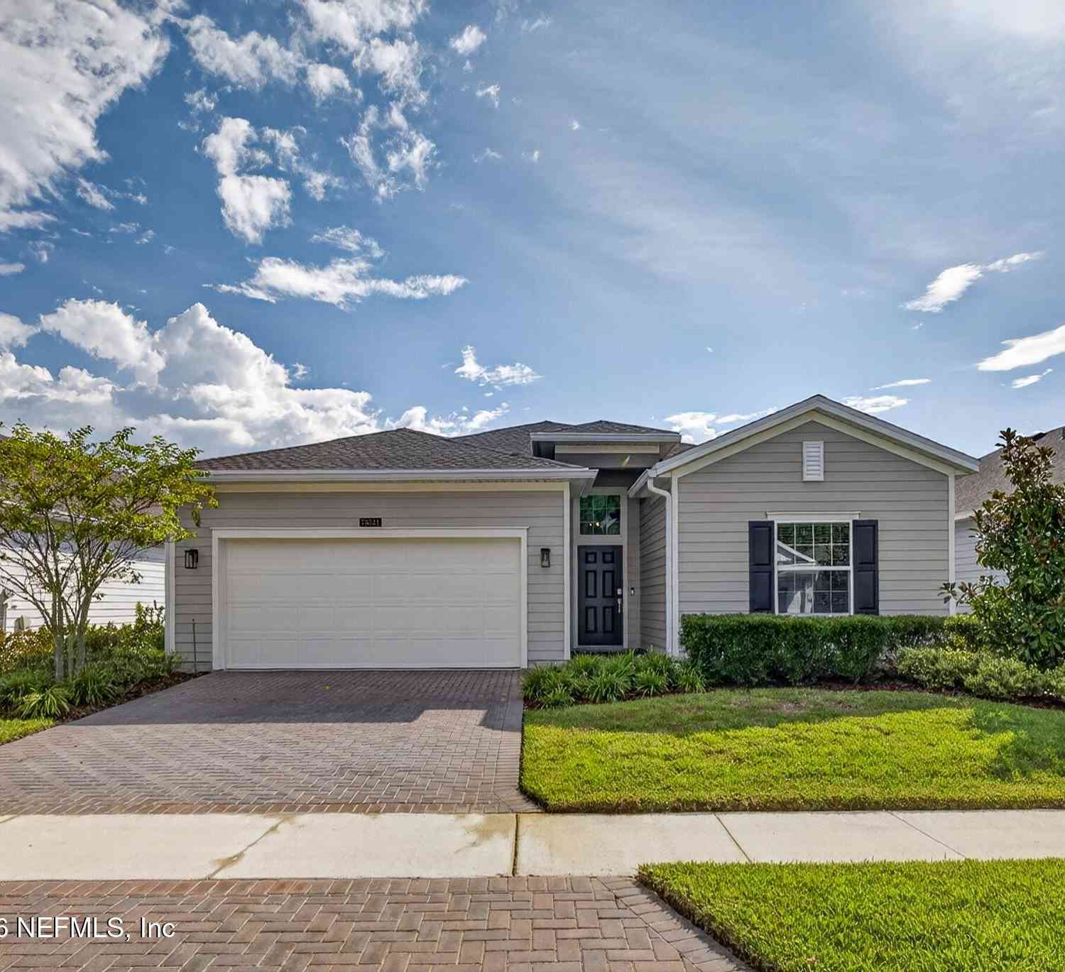 Homes For Sale - 75511 Pondside Lane<br/> Yulee, FL 32097