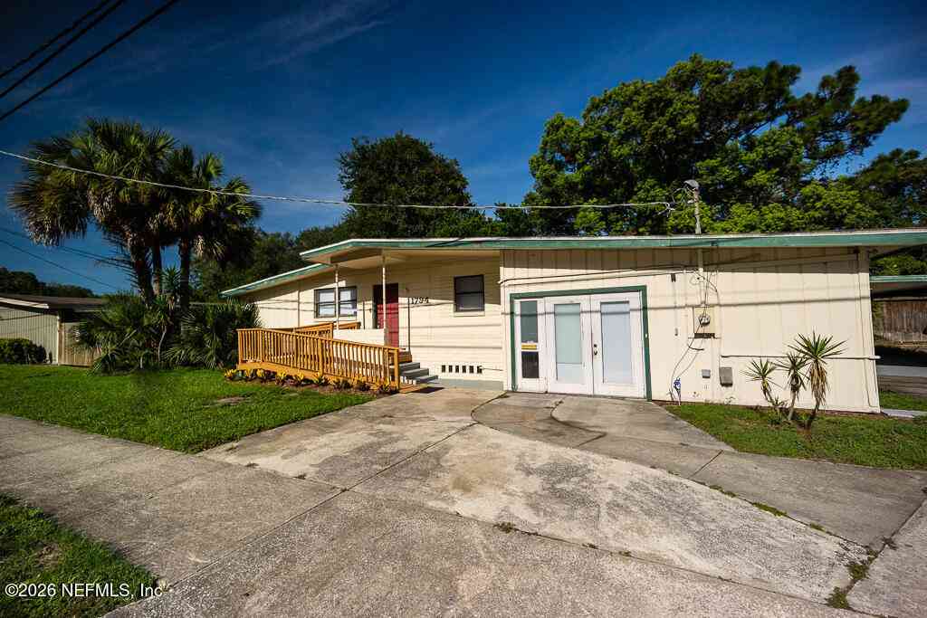 Homes For Rent - 1794 Rogero Road #B<br/> Jacksonville, FL 32211