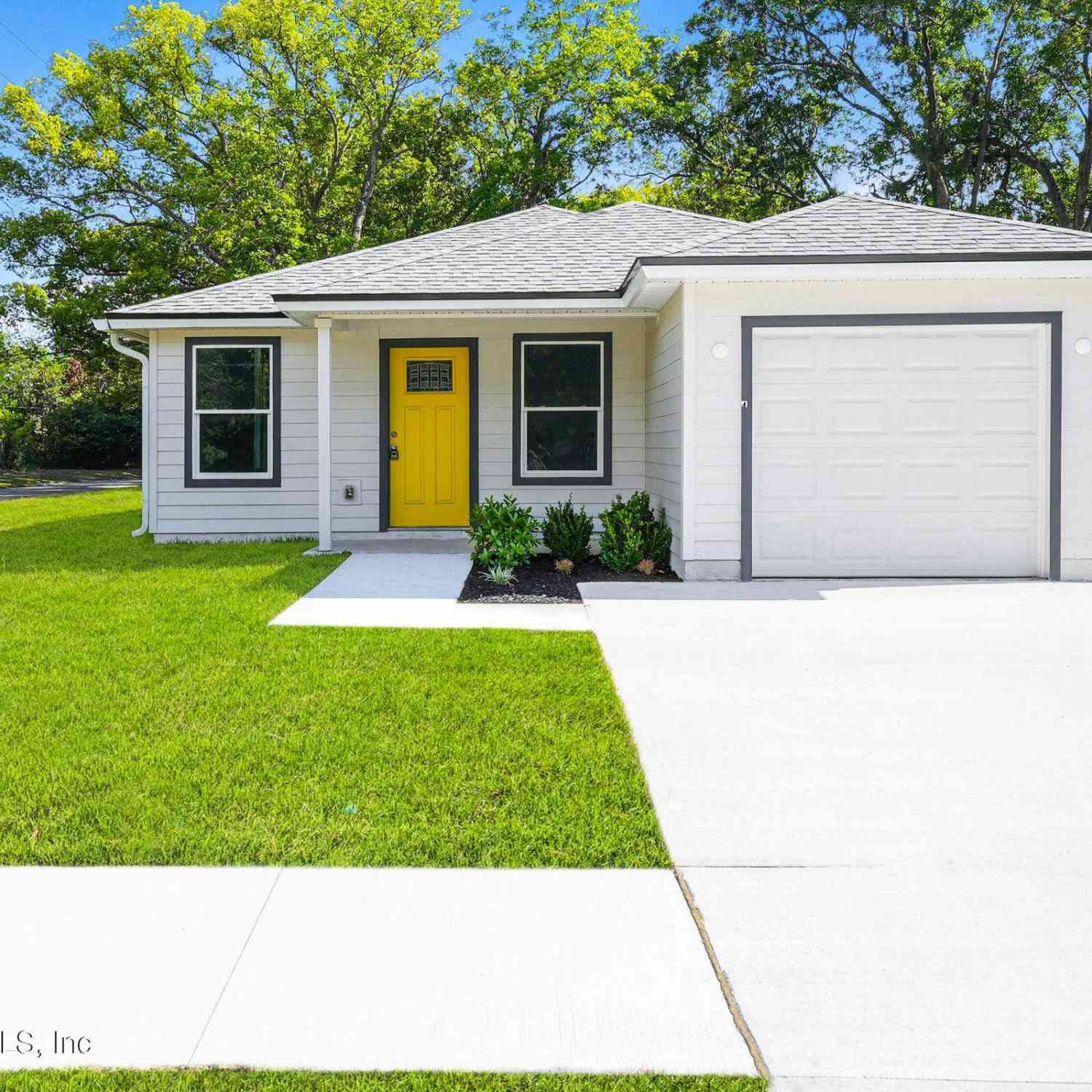 Homes For Rent - 3104 W 15th Street<br/> Jacksonville, FL 32254