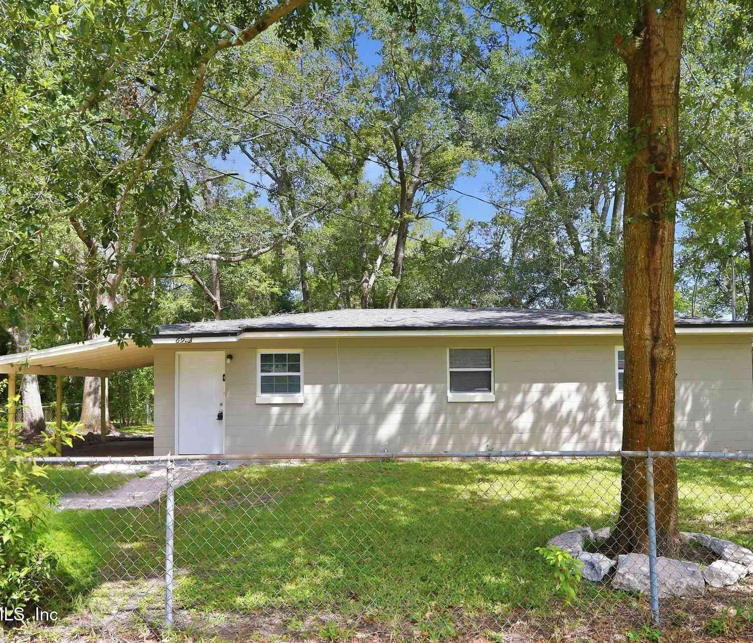 Homes For Rent - 6923 Miss Muffet Lane<br/> Jacksonville, FL 32210