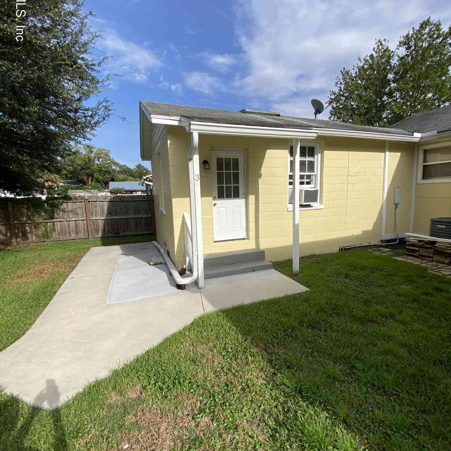 Apartment For Rent - 1535 Parkwood Street #3<br/> Jacksonville, FL 32207