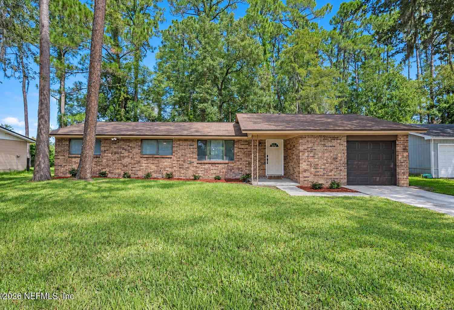 Homes For Sale - 5147 Broken Arrow Drive<br/> Duval County, Jacksonville, FL 32244