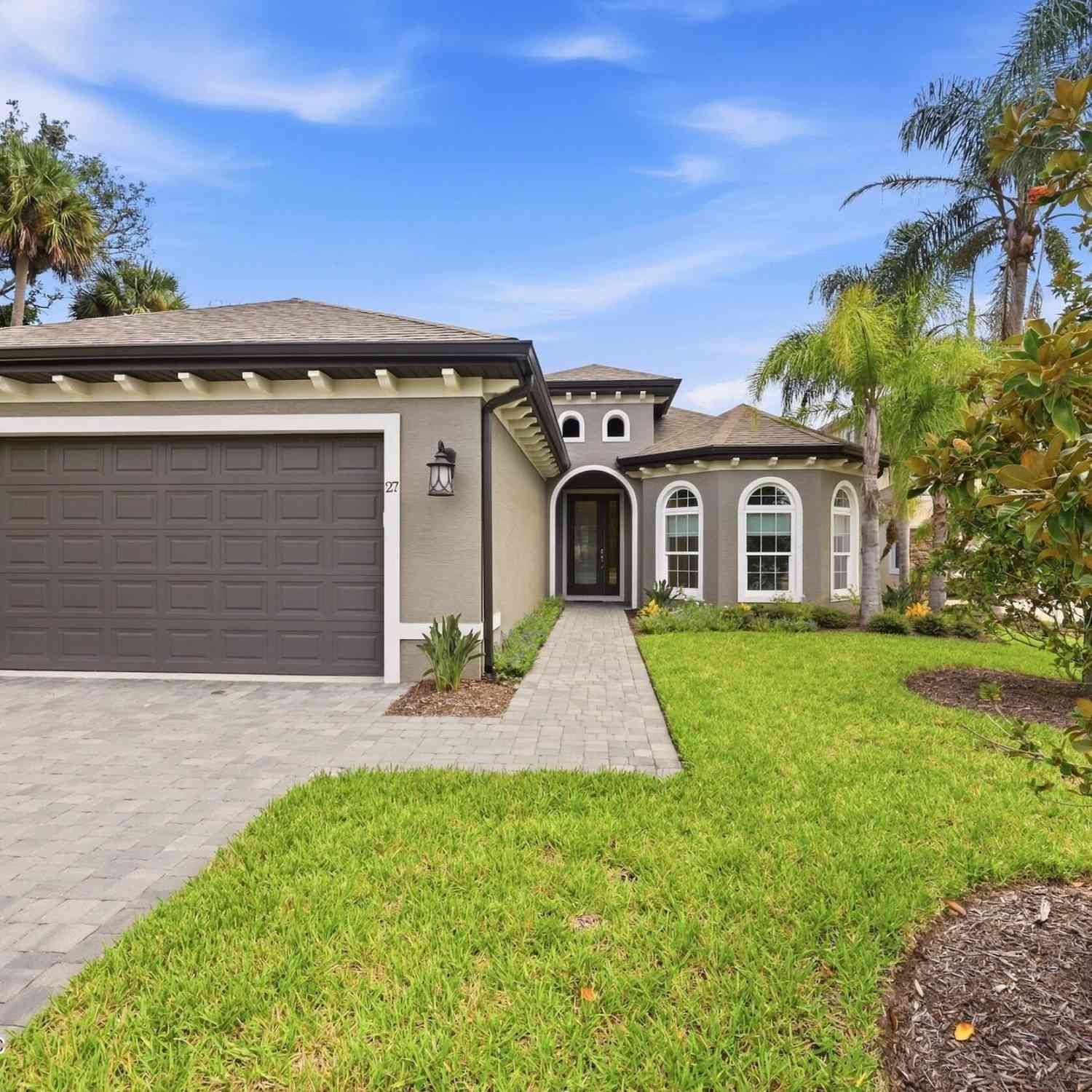 Homes For Sale - 27 S Riverwalk Drive<br/> Palm Coast, FL 32137