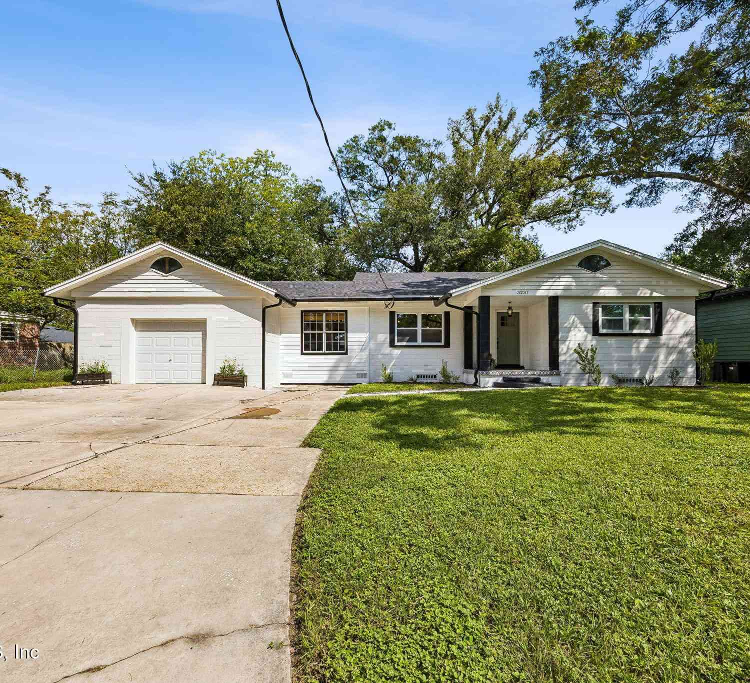 Homes For Sale - 3237 Ernest Street<br/> Duval County, Jacksonville, FL 32205