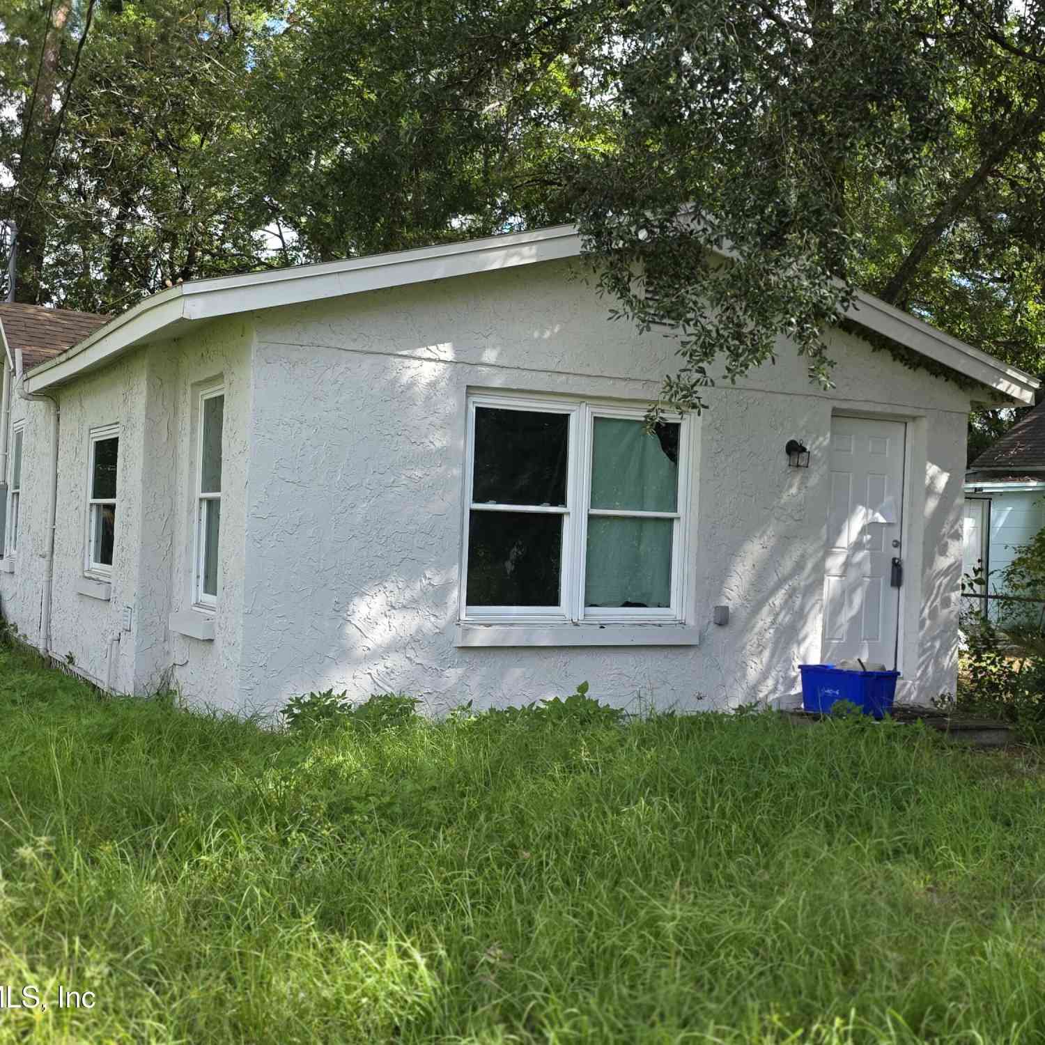Homes For Sale - 1949 W 6th Street<br/> Duval County, Jacksonville, FL 32209