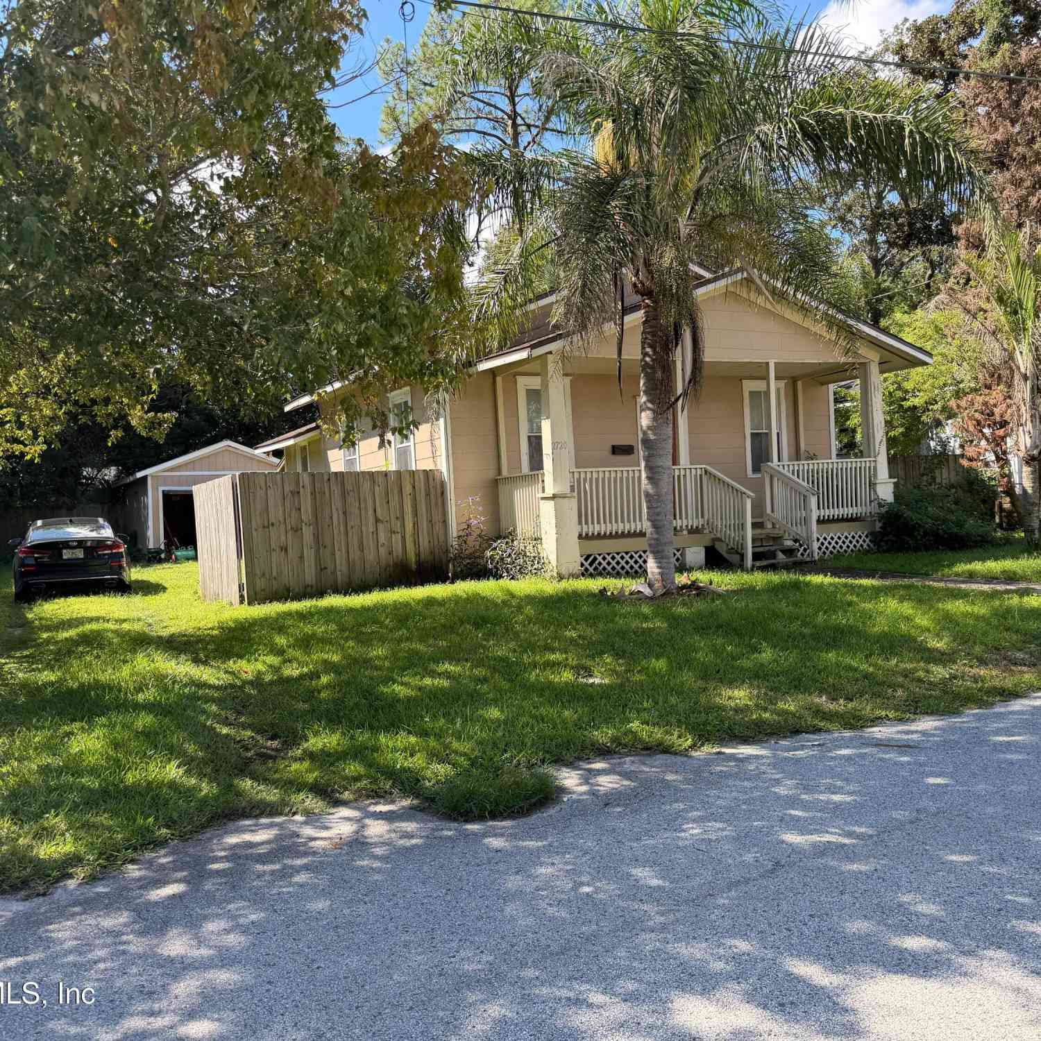 Homes For Sale - 2720 Walton Street<br/> Duval County, Jacksonville, FL 32207