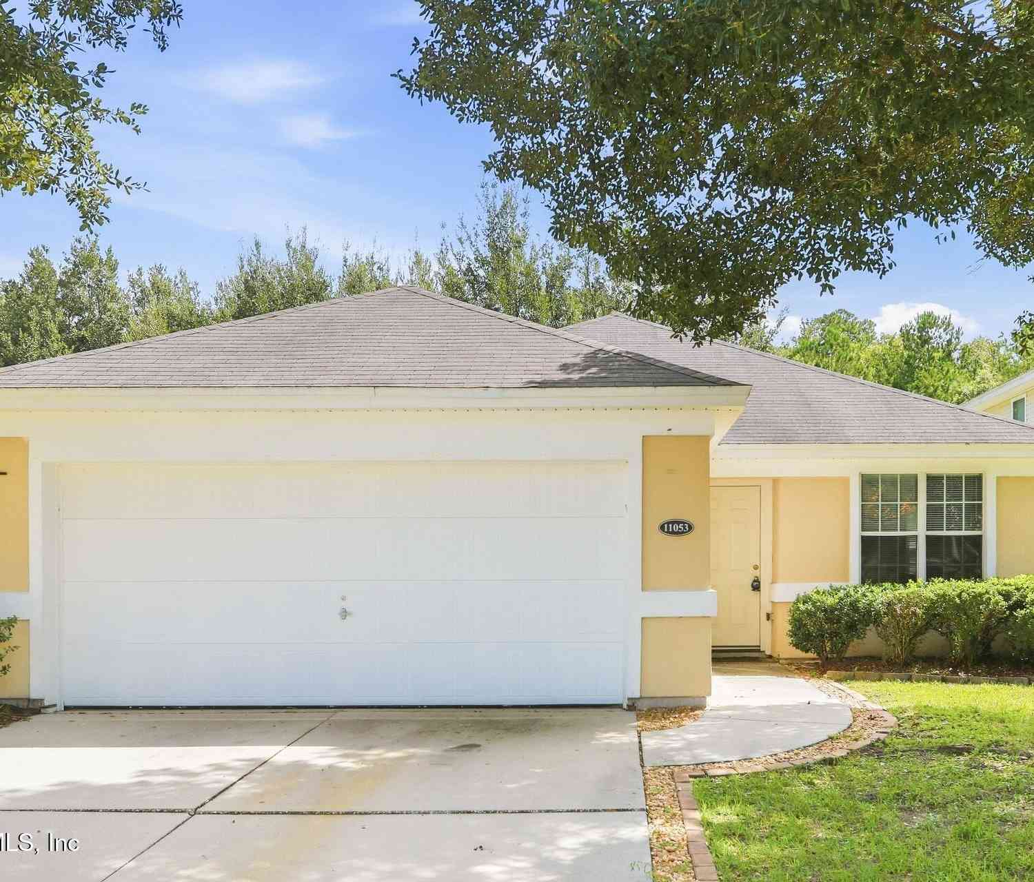 Homes For Rent - 11053 Campus Heights Lane<br/> Jacksonville, FL 32218