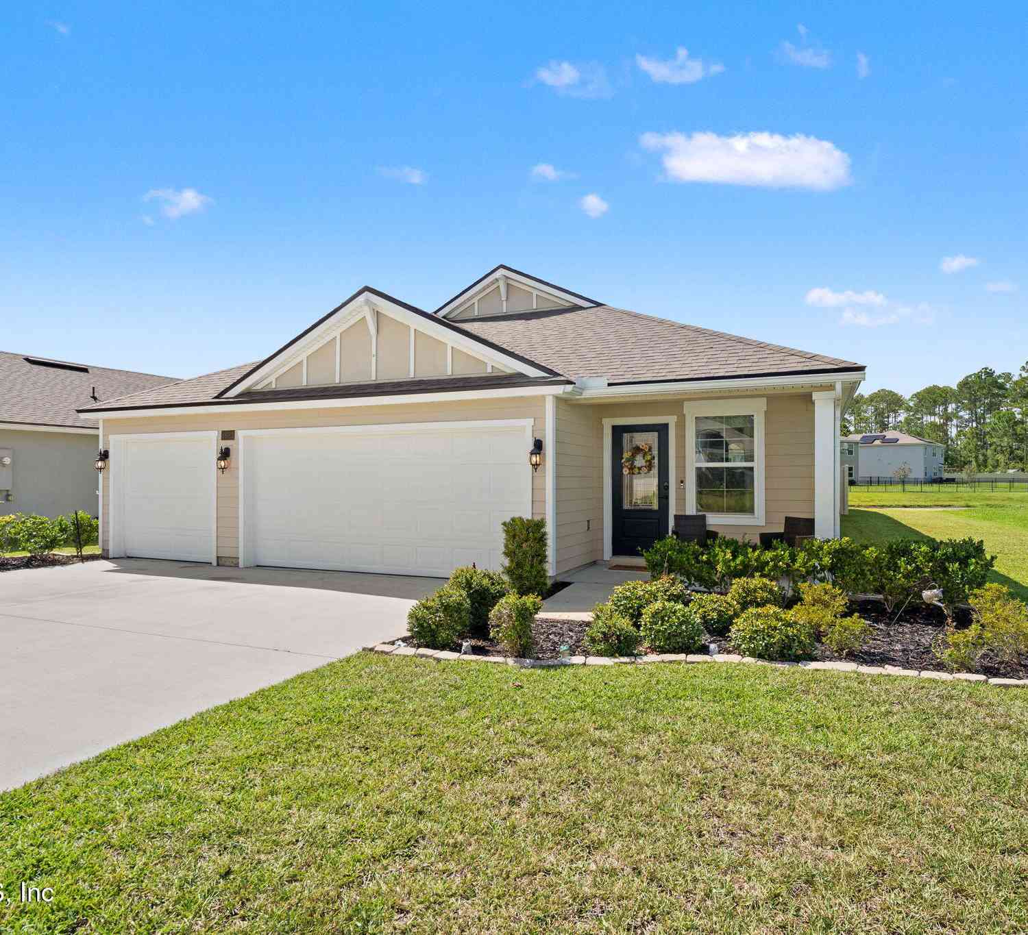 Homes For Sale - 66012 Edgewater Drive<br/> Yulee, FL 32097