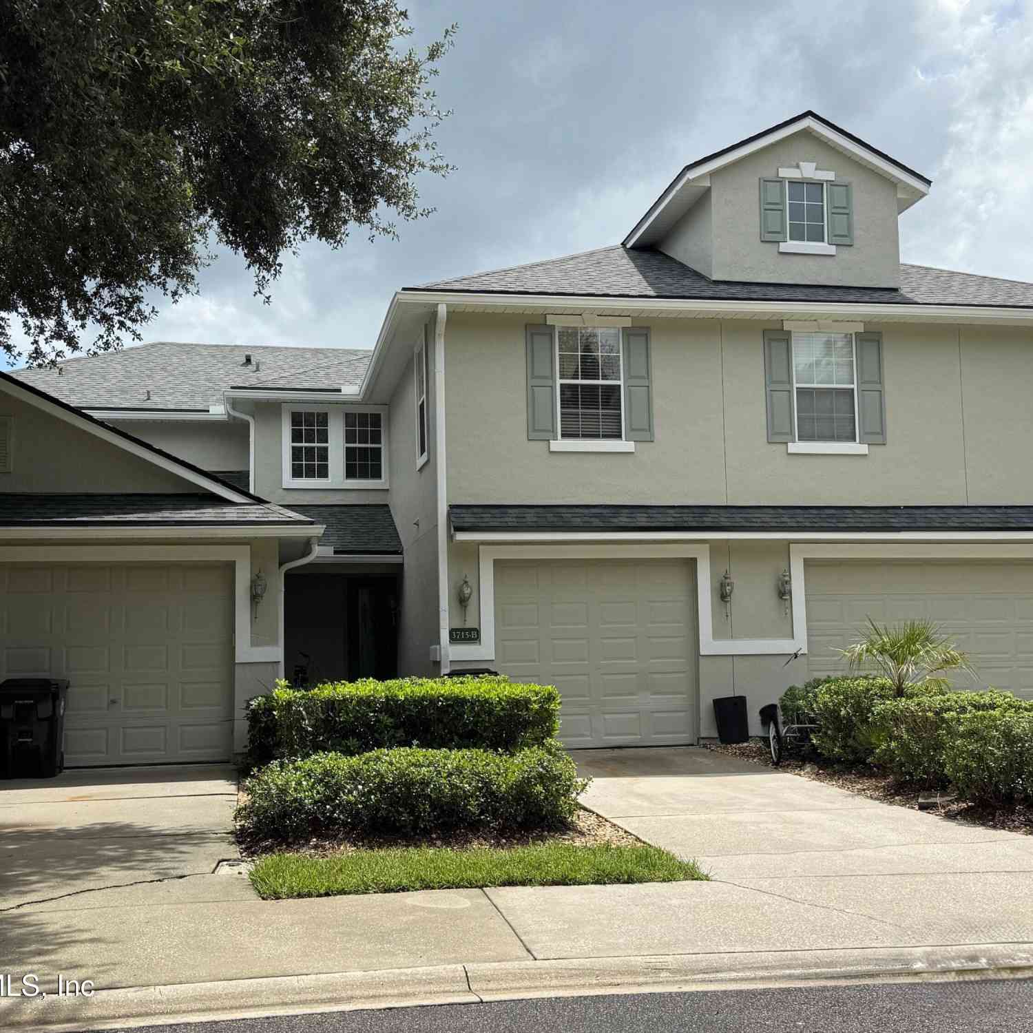 Townhouse For Sale - 3715 Creswick Circle #B<br/> Orange Park, FL 32065