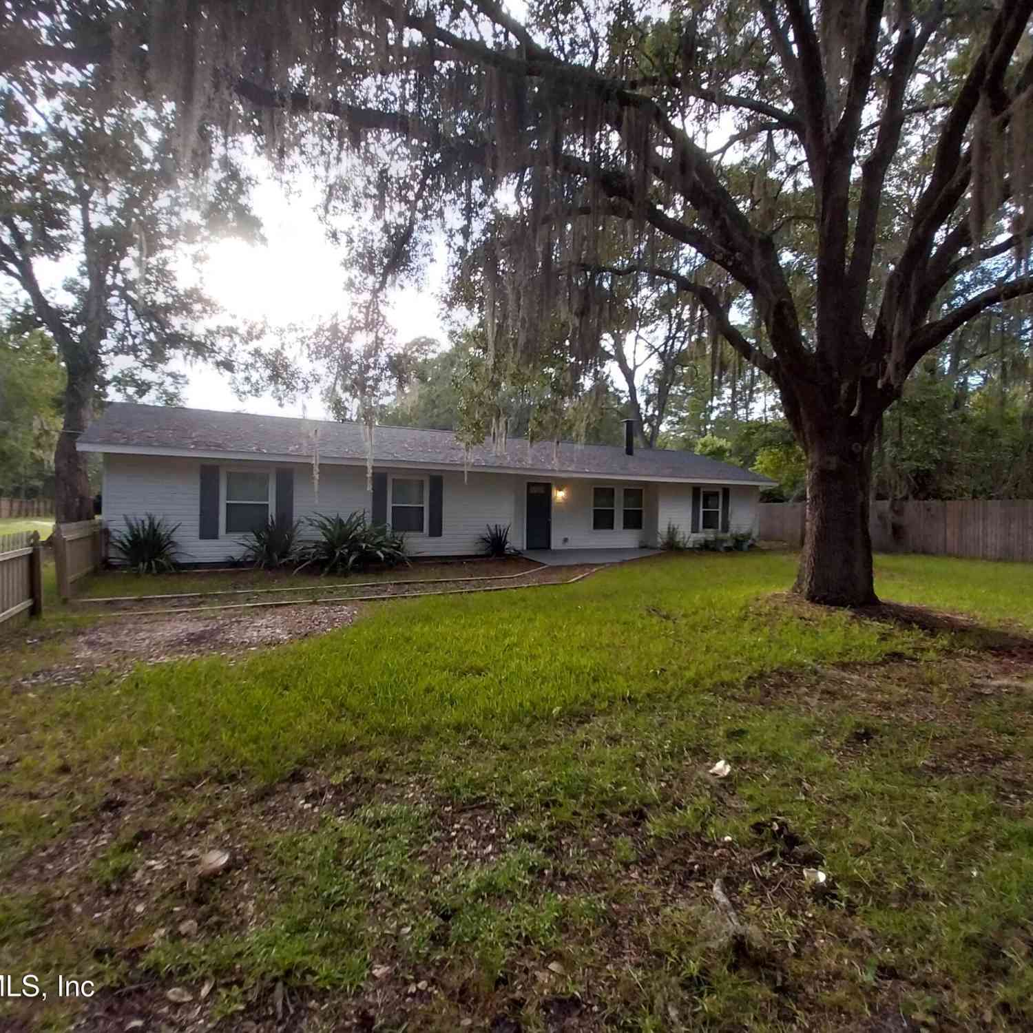 Homes For Sale - 855 S Holmes Boulevard<br/> Saint Augustine, FL 32084