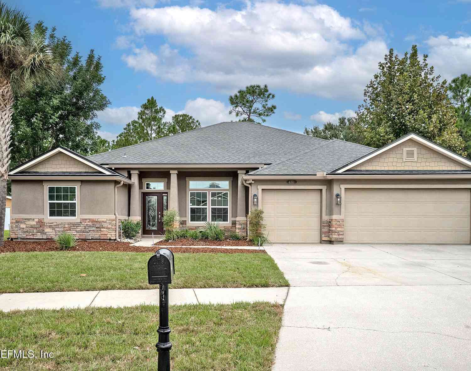 Homes For Sale - 4311 Sherman Hills Parkway<br/> Duval County, Jacksonville, FL 32210
