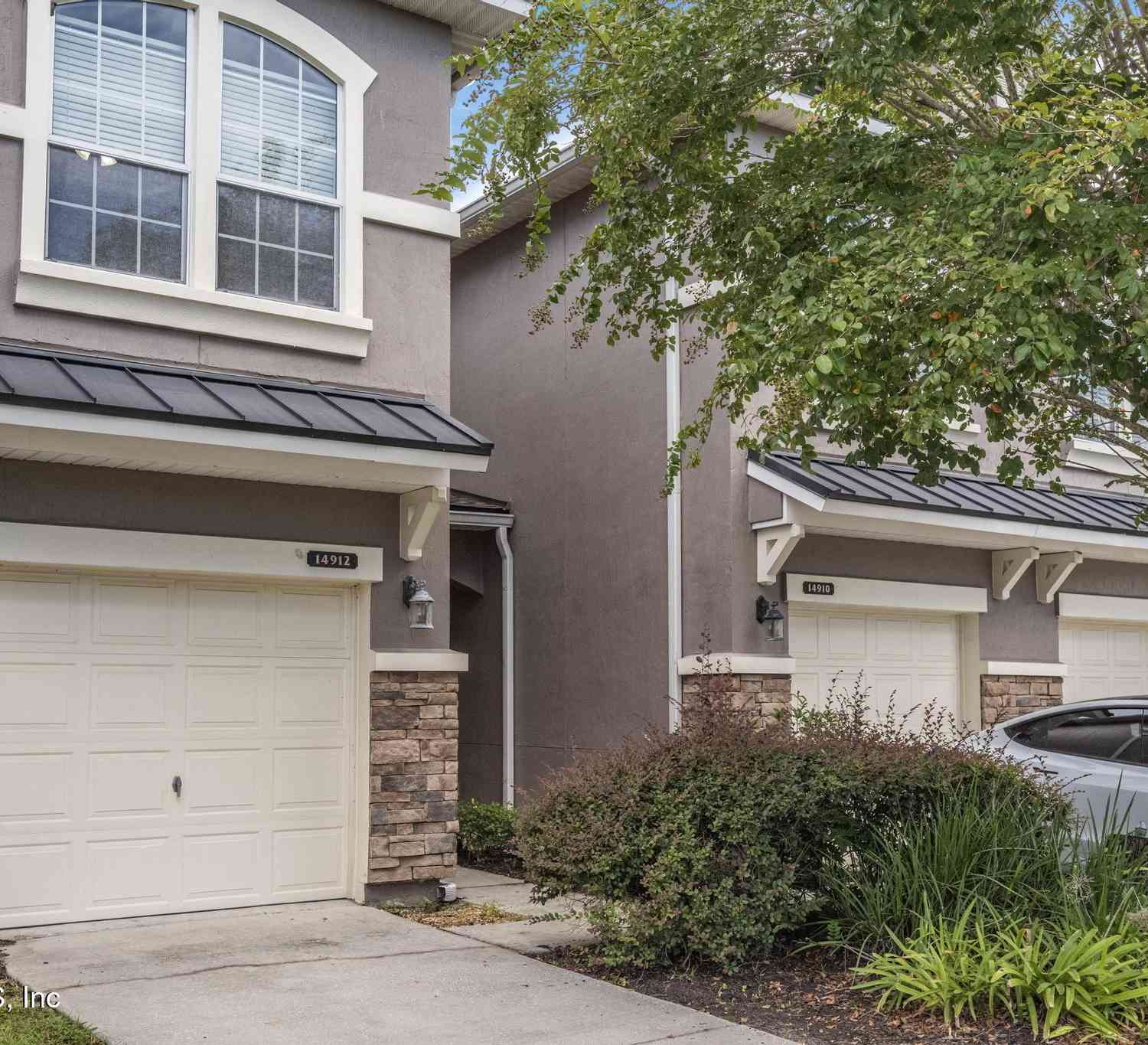 Townhouse For Rent - 14912 Bartram Village Lane<br/> Jacksonville, FL 32258