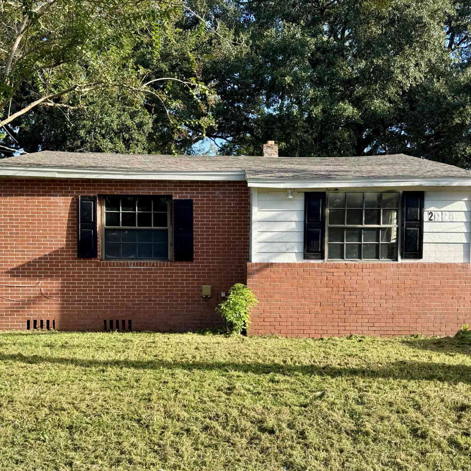 Homes For Sale - 2025 W 15th Street<br/> Jacksonville, FL 32209