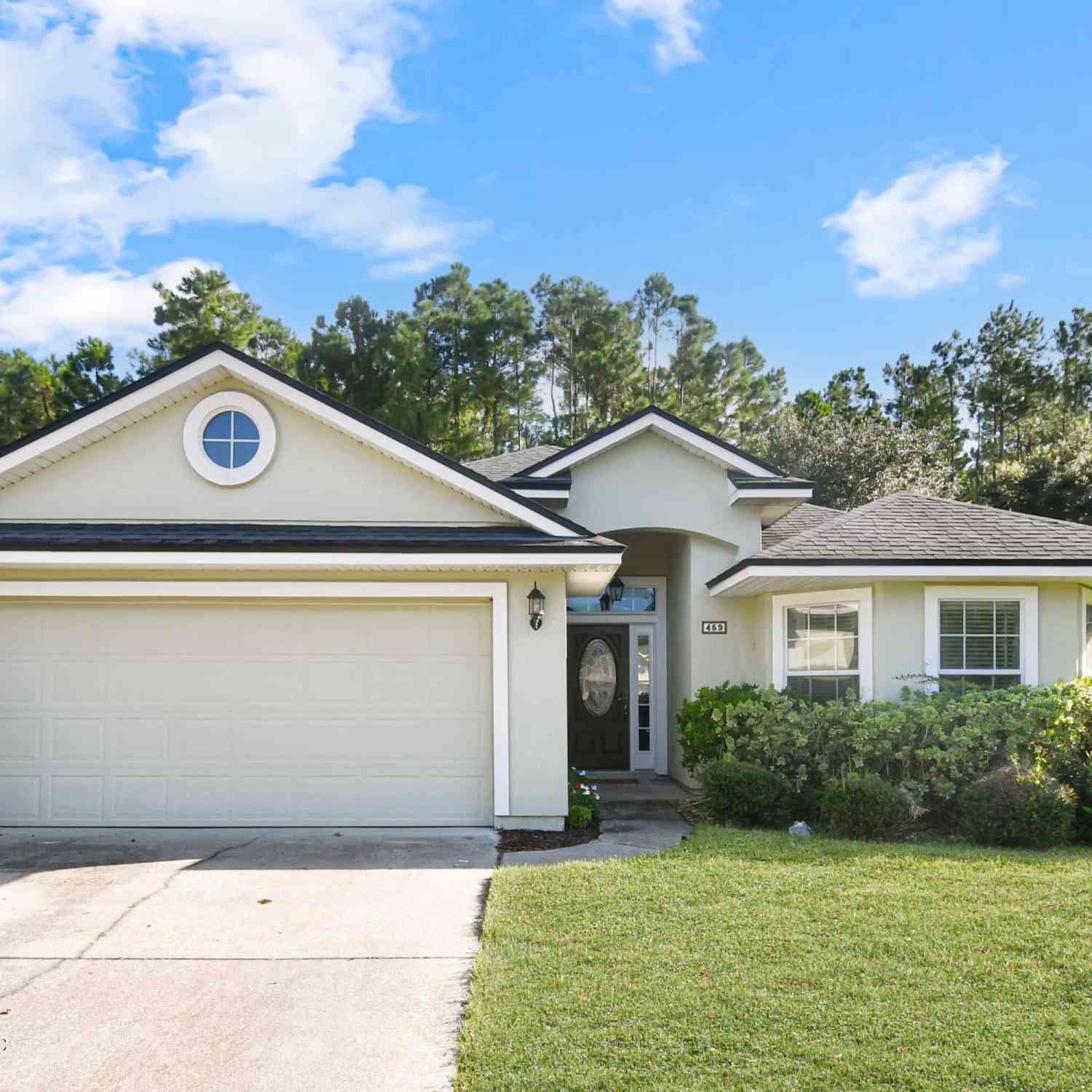Homes For Sale - 459 W New England Drive<br/> Elkton, FL 32033