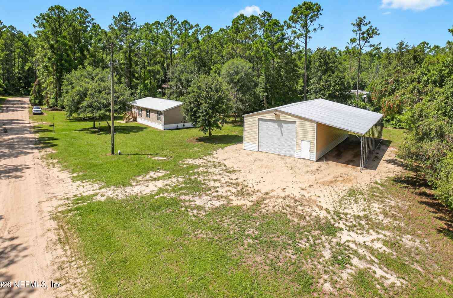 Mobile Home For Sale - 106 Mackerel Avenue<br/> Palatka, FL 32177