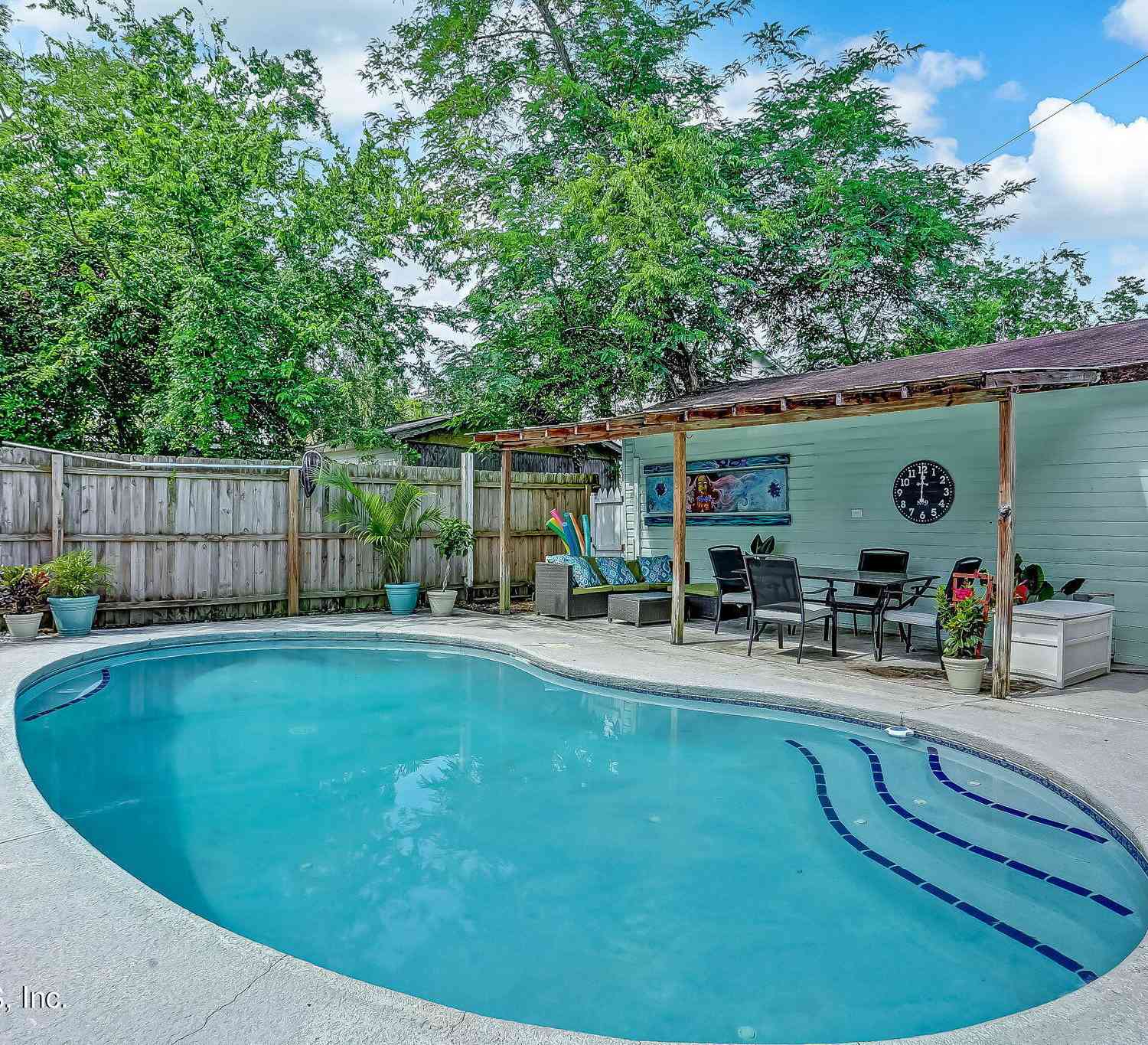 Homes For Rent - 2122 Ernest Street<br/> Jacksonville, FL 32204