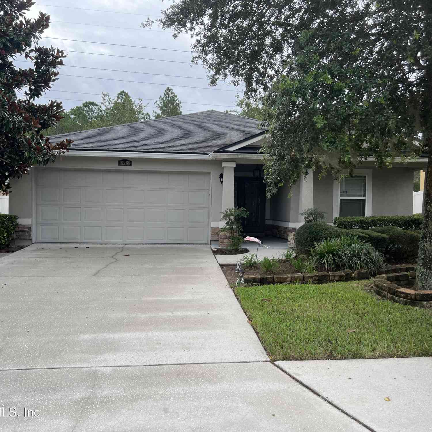 Homes For Rent - 16289 Magnolia Grove Way<br/> Jacksonville, FL 32218