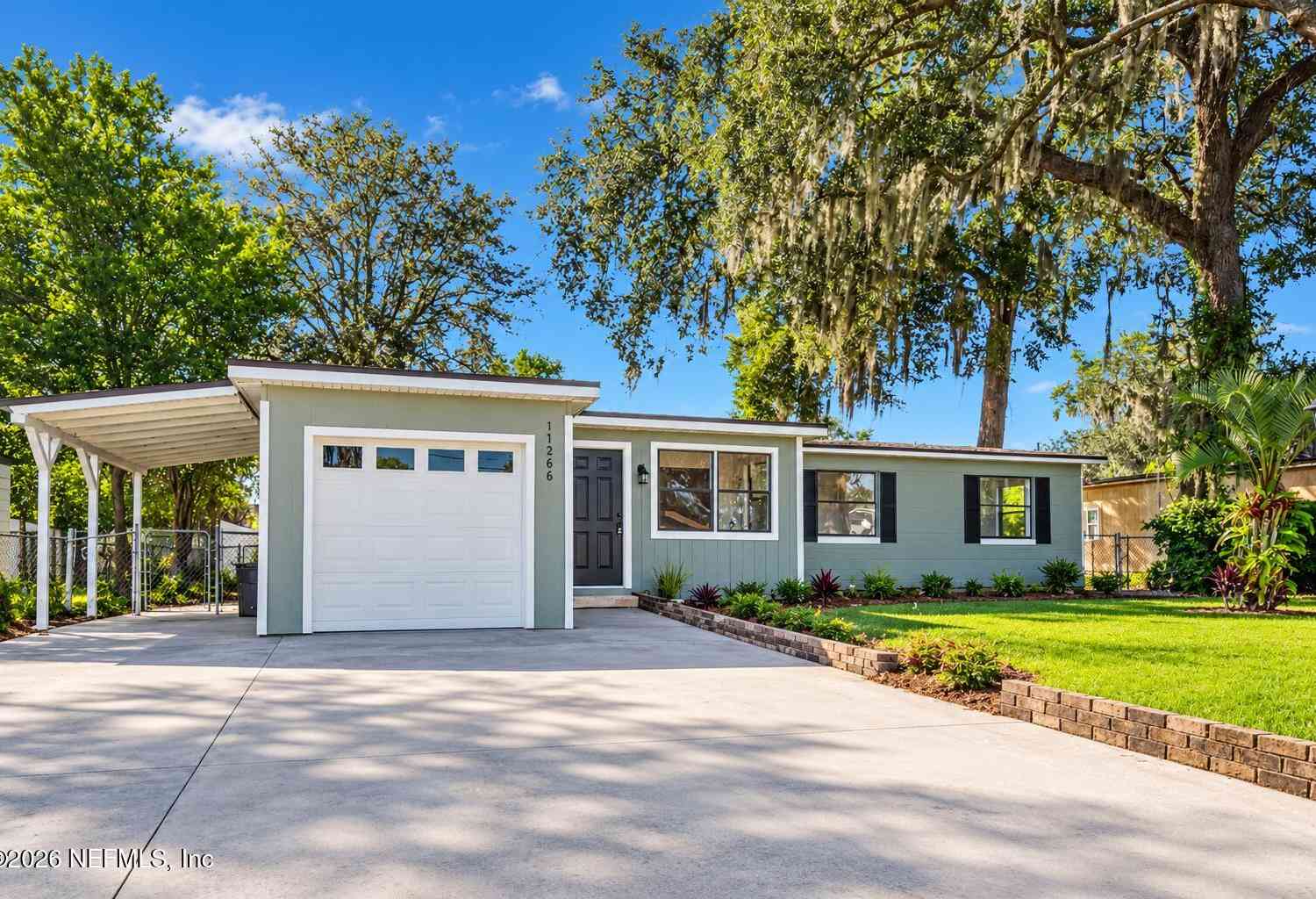 Homes For Sale - 11266 Andrea Drive<br/> Jacksonville, FL 32218