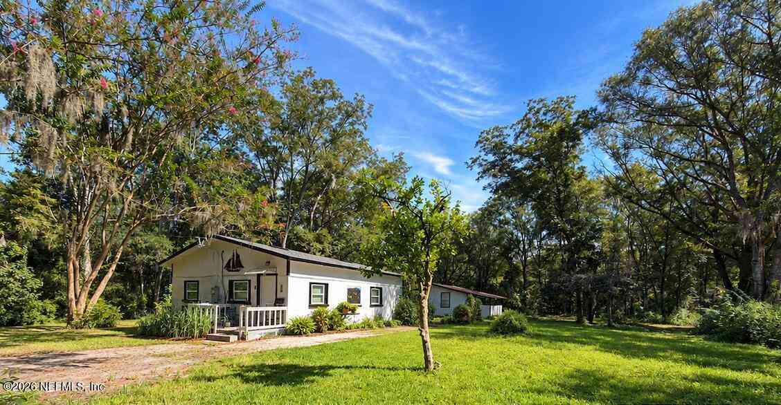 Homes For Sale - 8161 Thrasher Avenue<br/> Jacksonville, FL 32219