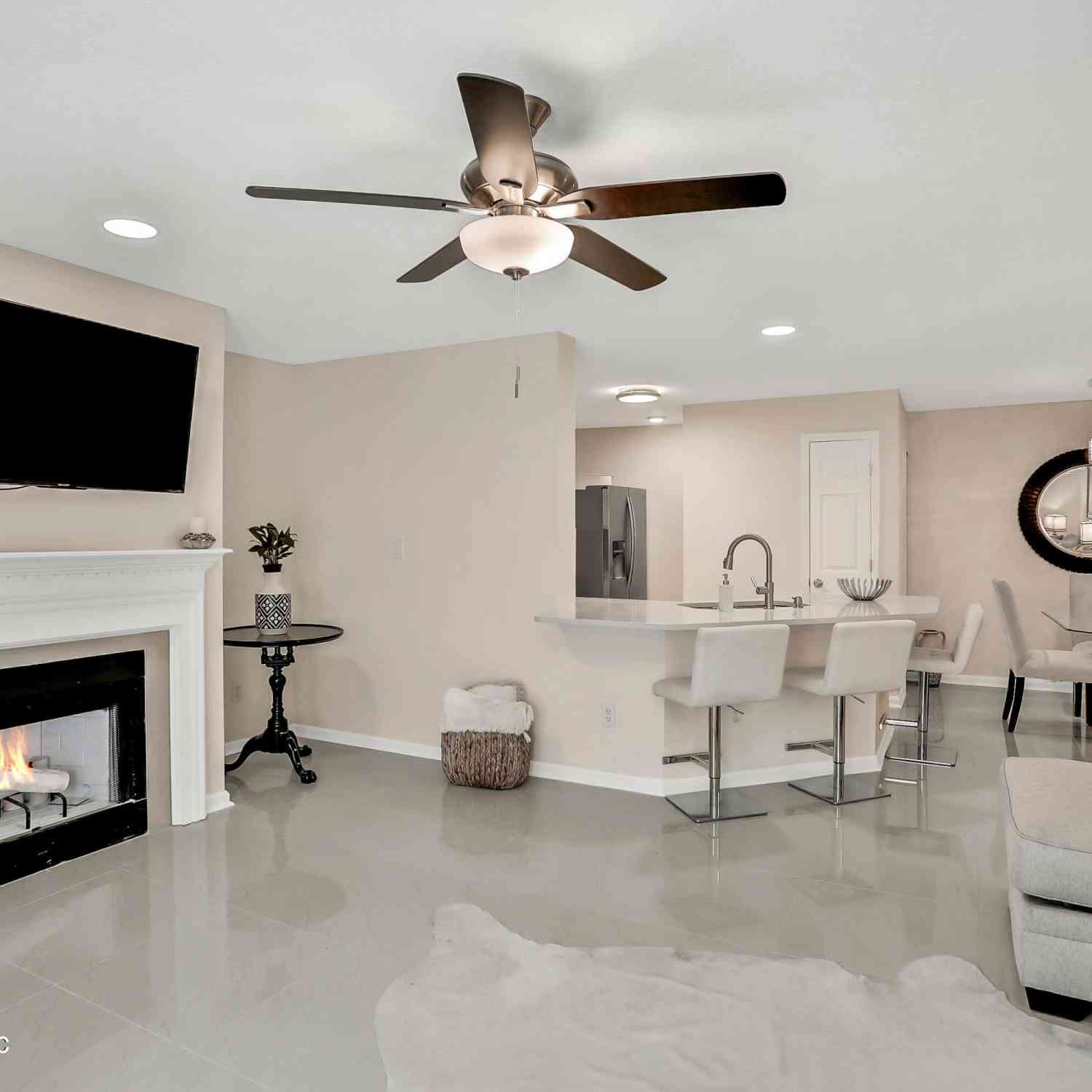 Condo For Rent - 13715 Richmond Park Drive #1103<br/> Jacksonville, FL 32224