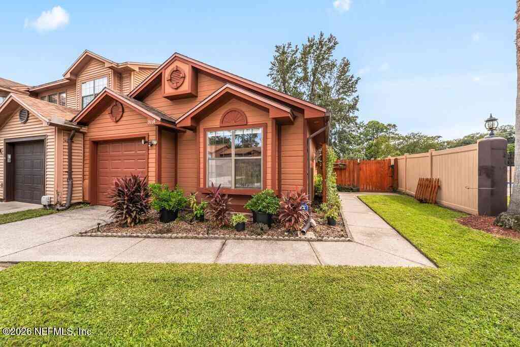Townhouse For Sale - 3116 Falconer Drive<br/> Jacksonville, FL 32223