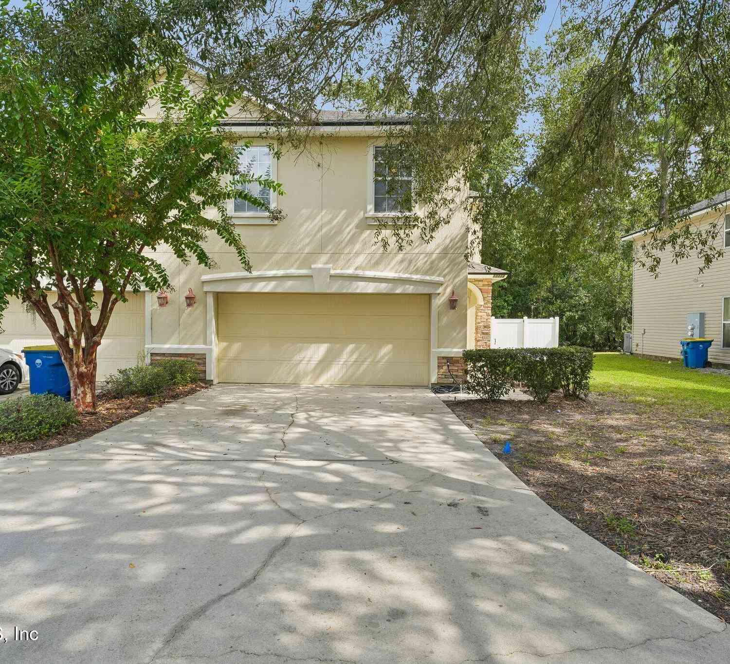 Homes For Sale - 12222 Sweet Branch Court<br/> Jacksonville, FL 32218