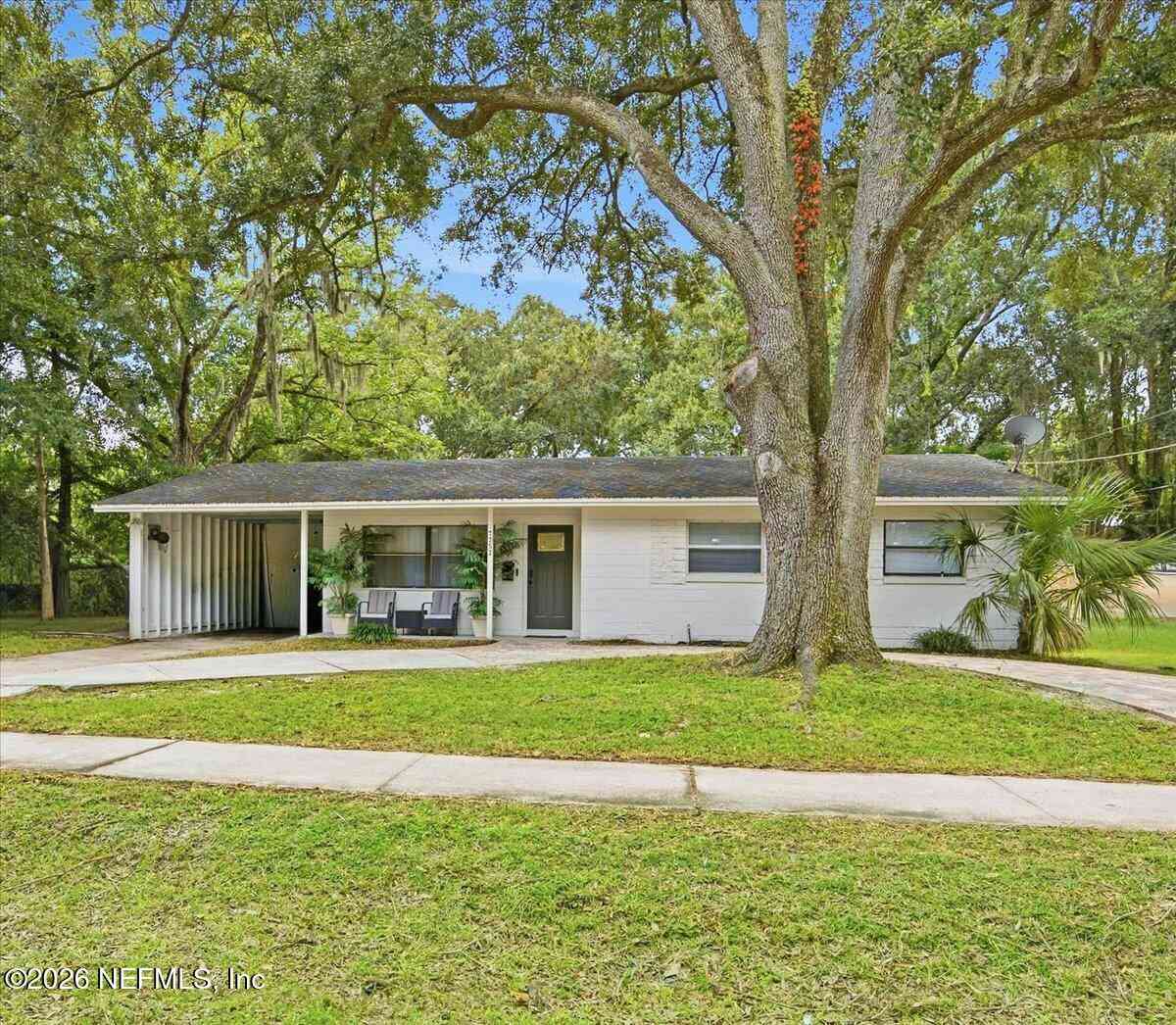 Homes For Sale - 7252 Old Kings Road<br/> Jacksonville, FL 32217