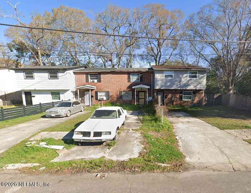 Homes For Sale - 1947 Erline Drive<br/> Jacksonville, FL 32209