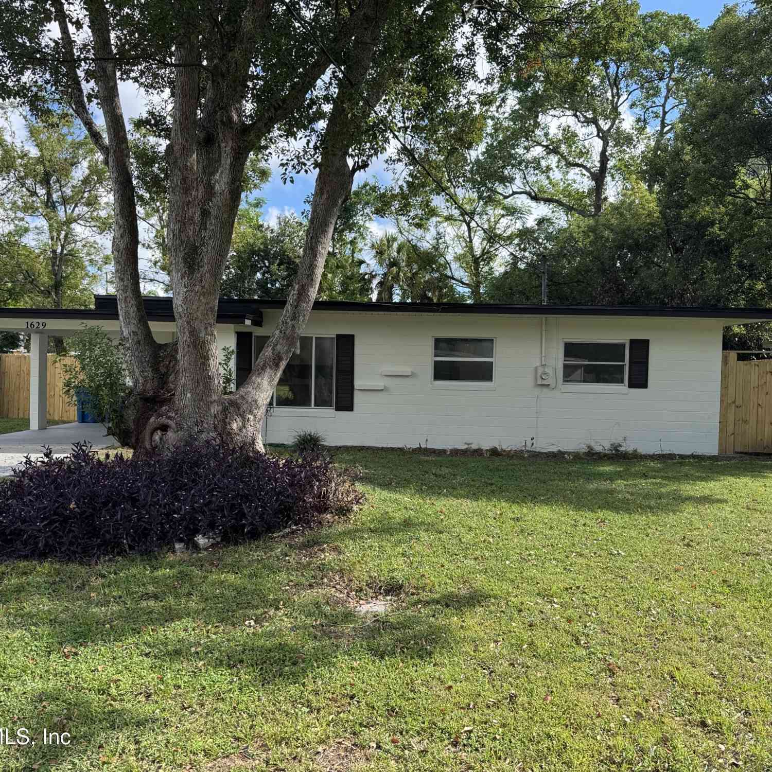 Homes For Rent - 1629 Griflet Road<br/> Jacksonville, FL 32211